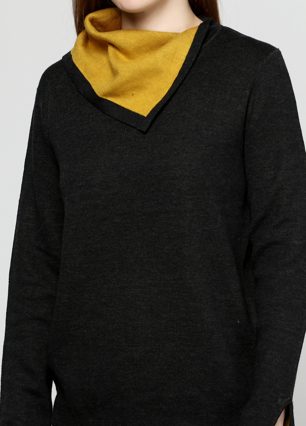 Черный демисезонный свитер хомут Vila