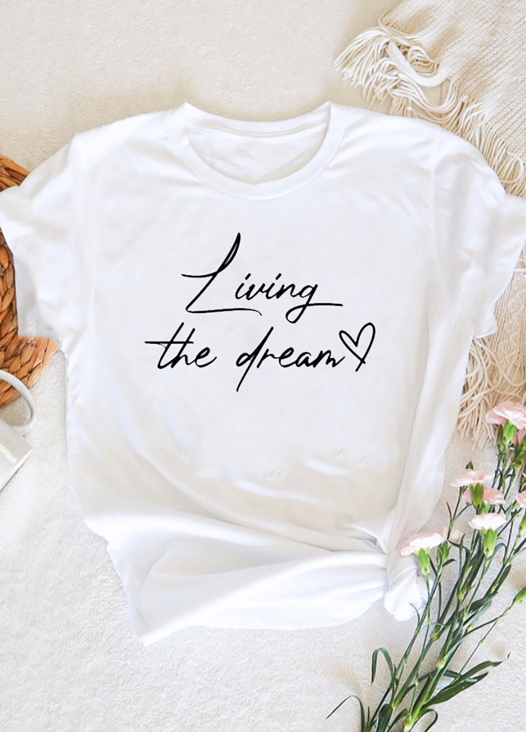Белая демисезон футболка женская белая living the dream Zuzu