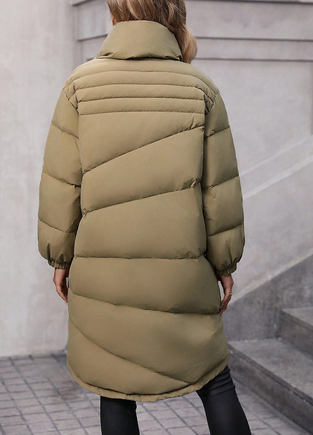 Бежева зимня куртка SHEIN