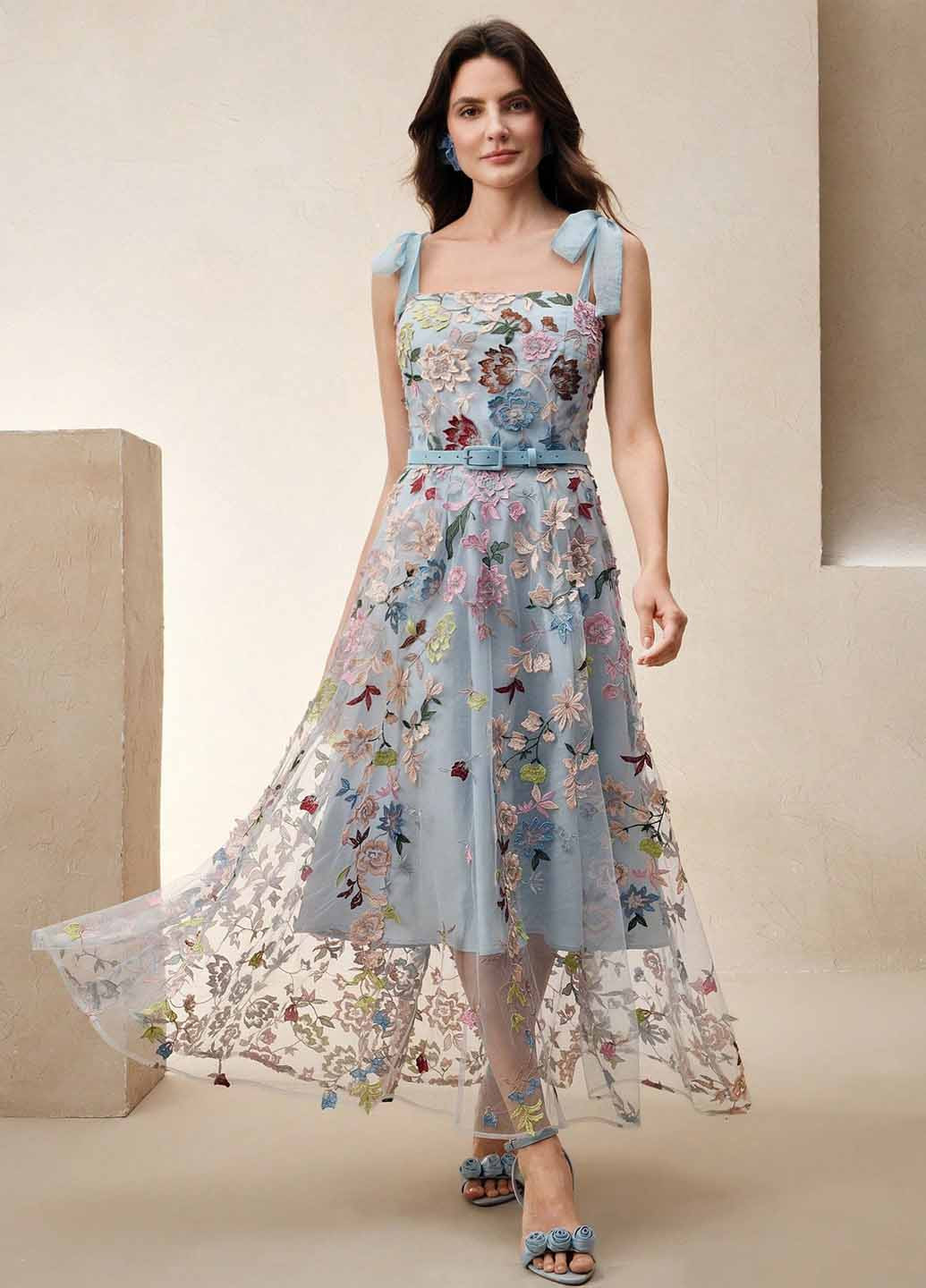 Світло-блакитна вечірня сукня з спідницею-сонце, з відкритою спиною SHEIN з квітковим принтом