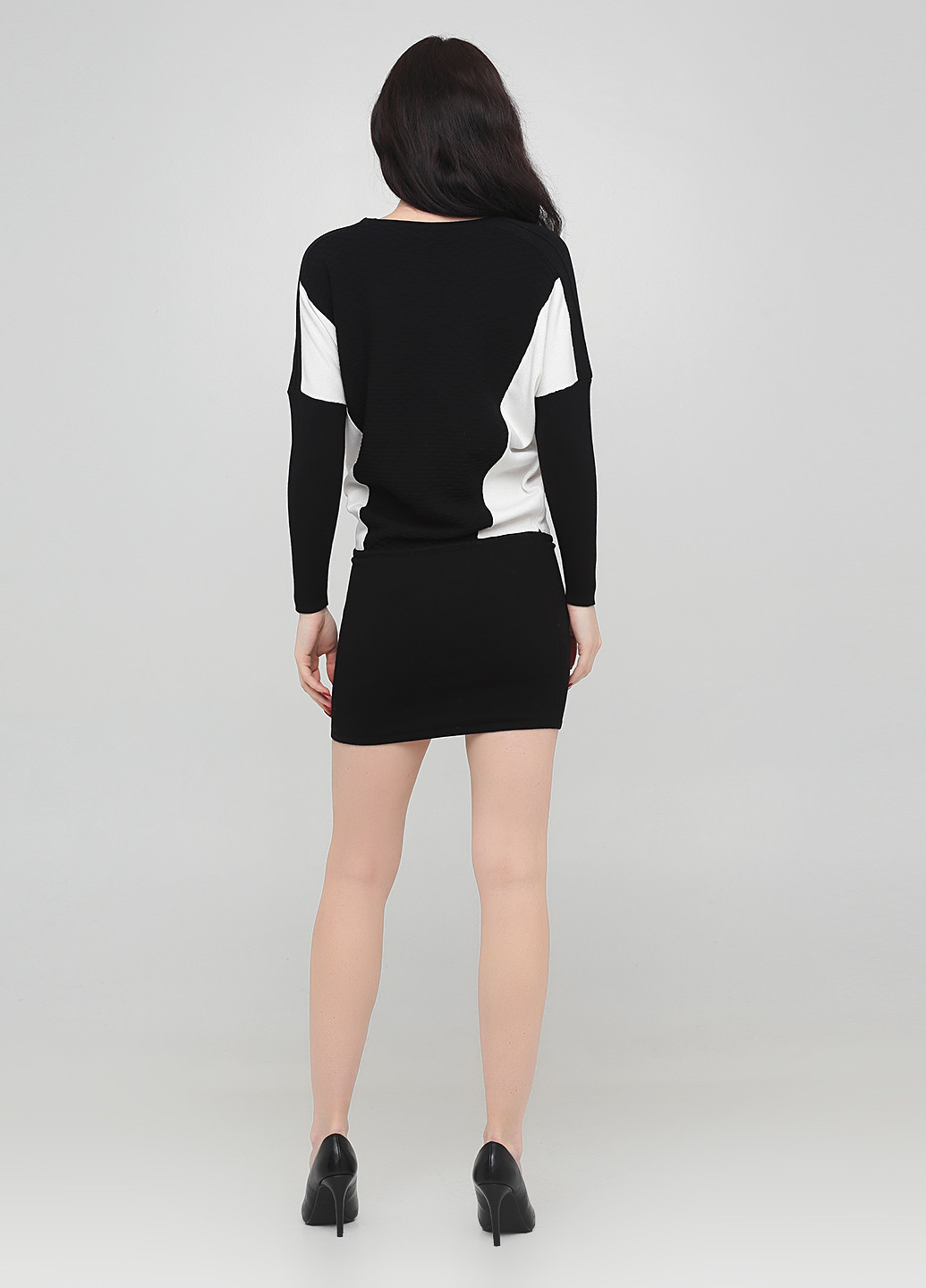 Черное кэжуал платье платье-свитер Vero Moda однотонное