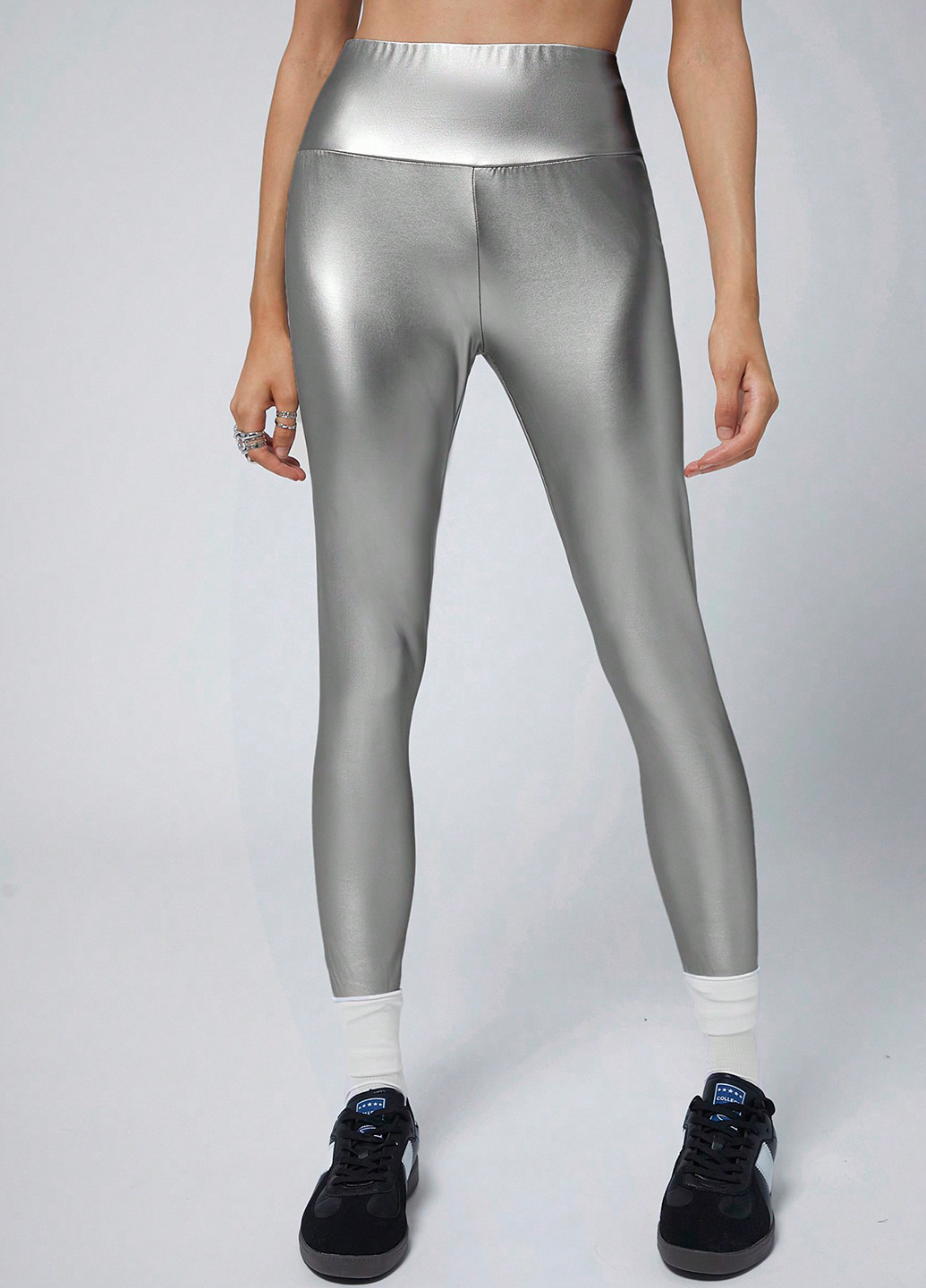 Серебряные демисезонные леггинсы SHEIN