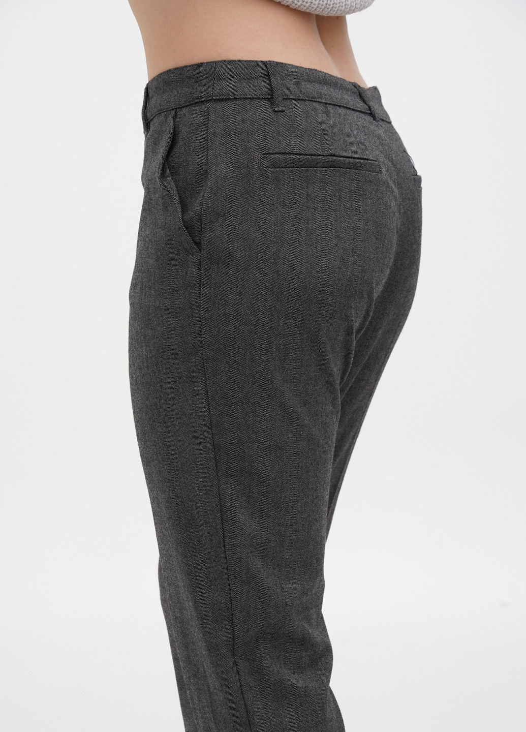 Серые кэжуал демисезонные прямые брюки Calliope