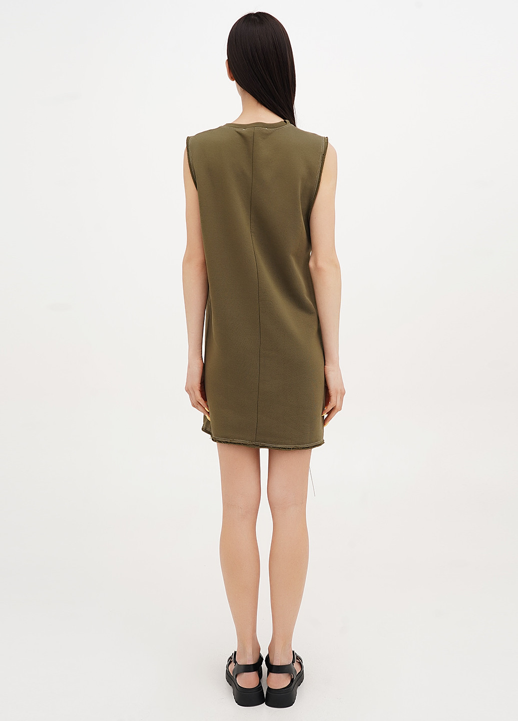 Оливковое (хаки) кэжуал платье платье-майка Vicolo однотонное