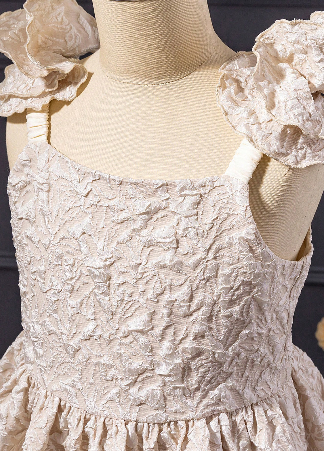 Бежевое платье SHEIN (331739301)