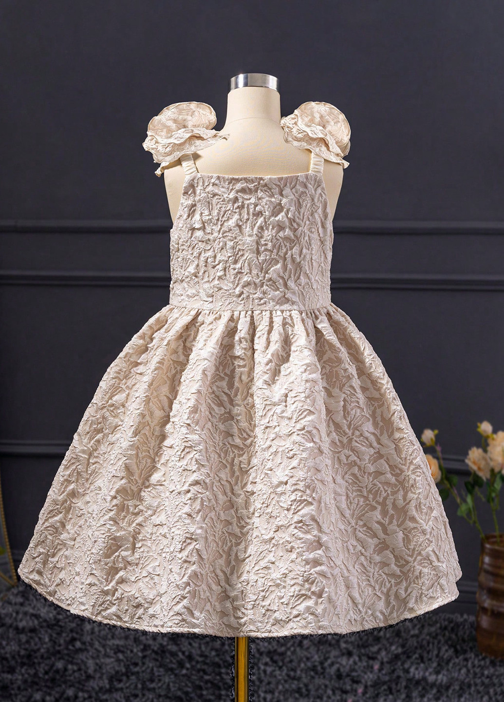 Бежевое платье SHEIN (331739301)