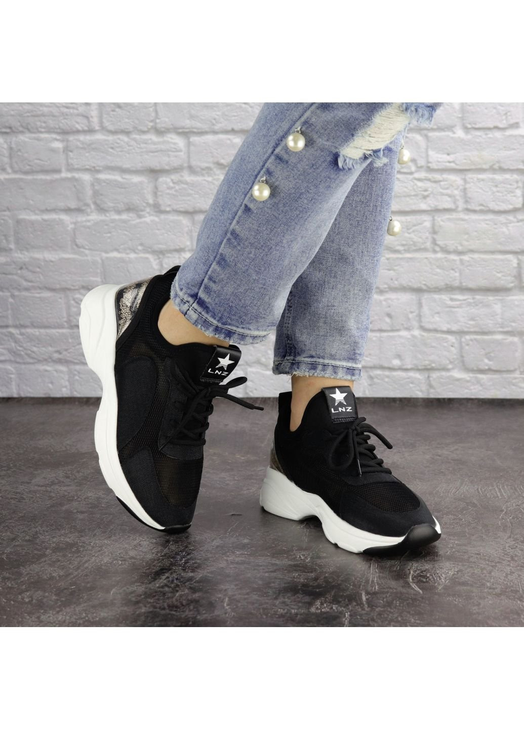 Черные демисезонные женские кроссовки tyson 1432 24 черный Fashion