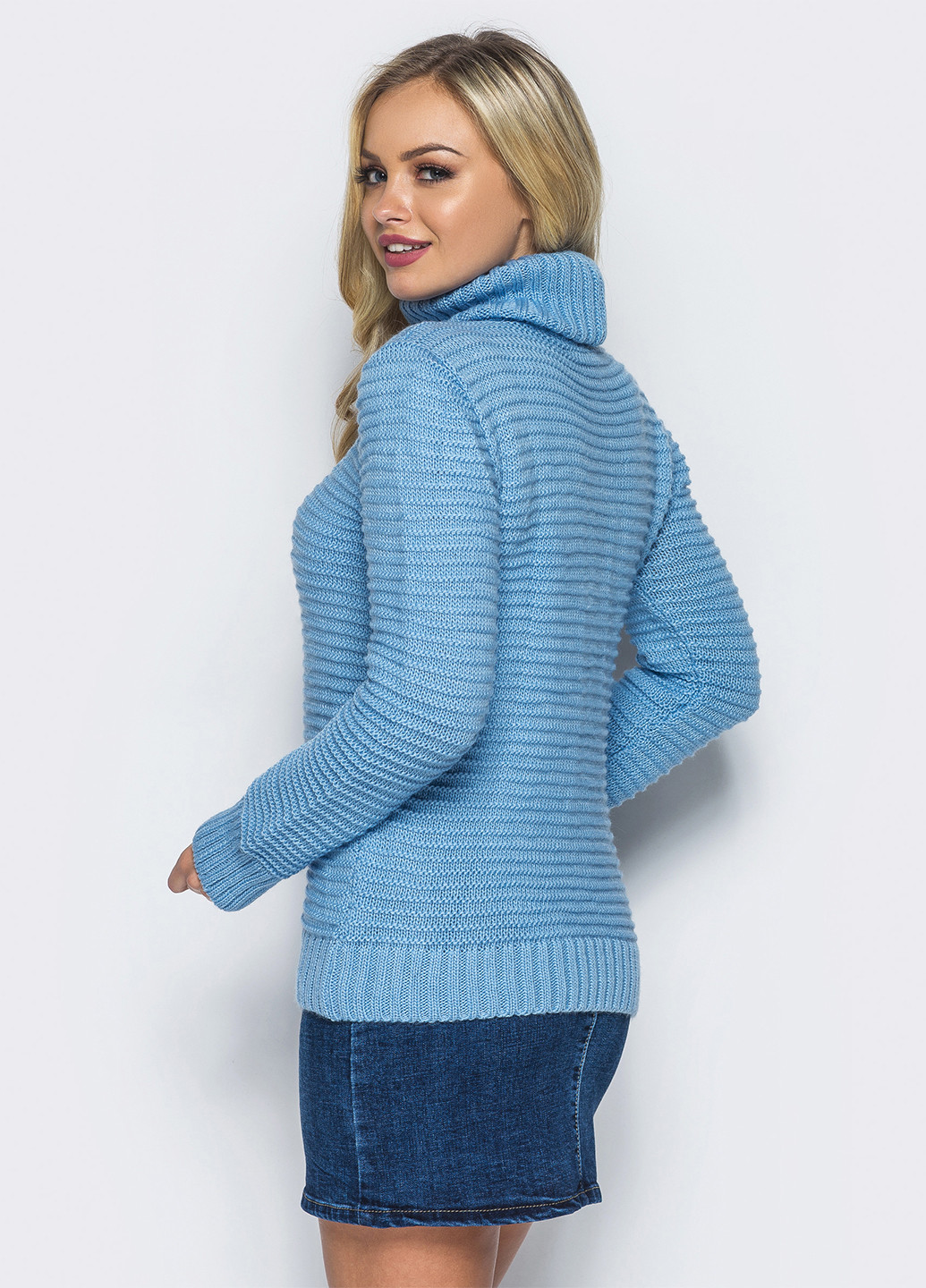 Голубой зимний свитер Larionoff