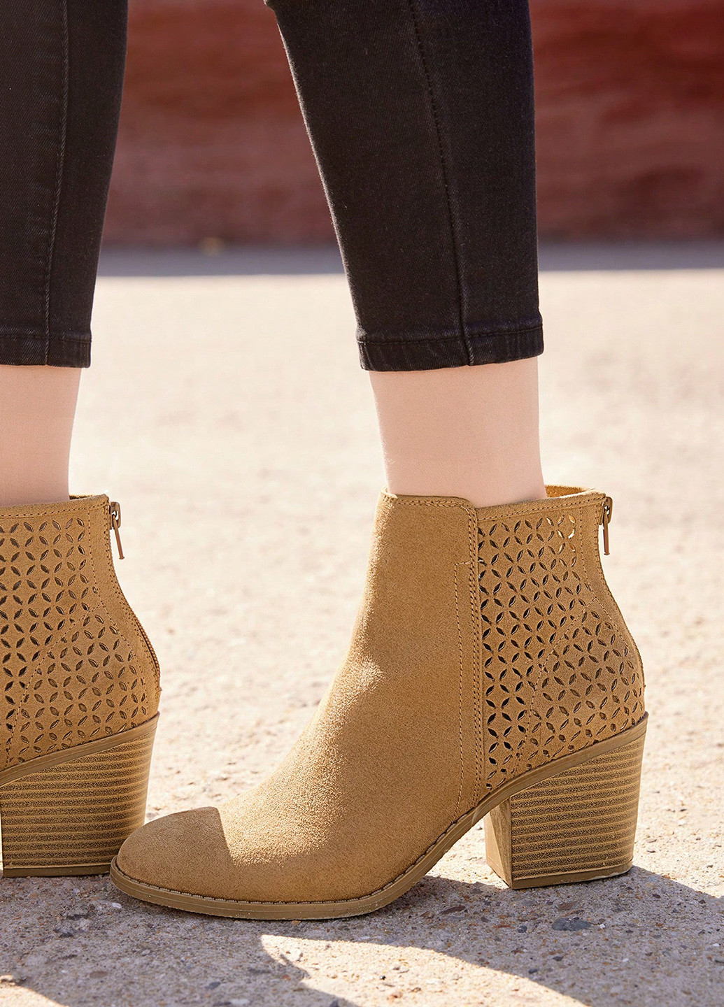 Осенние ботильоны казаки SHEIN с перфорацией из искусственной замши