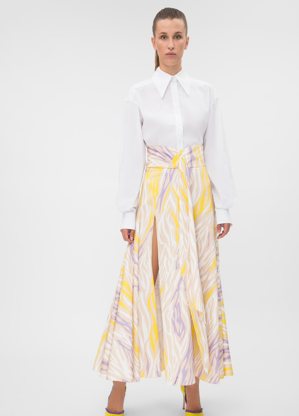 Светло-бежевая кэжуал с абстрактным узором юбка Dafna May