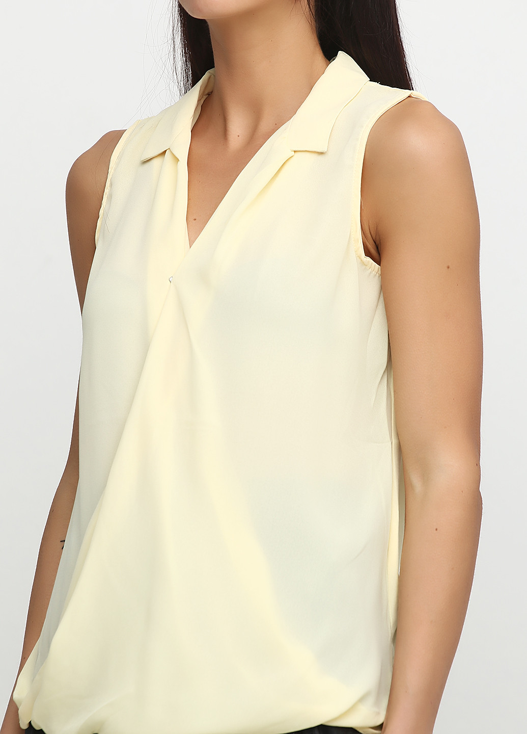 Бледно-желтая летняя блуза Silvian Heach