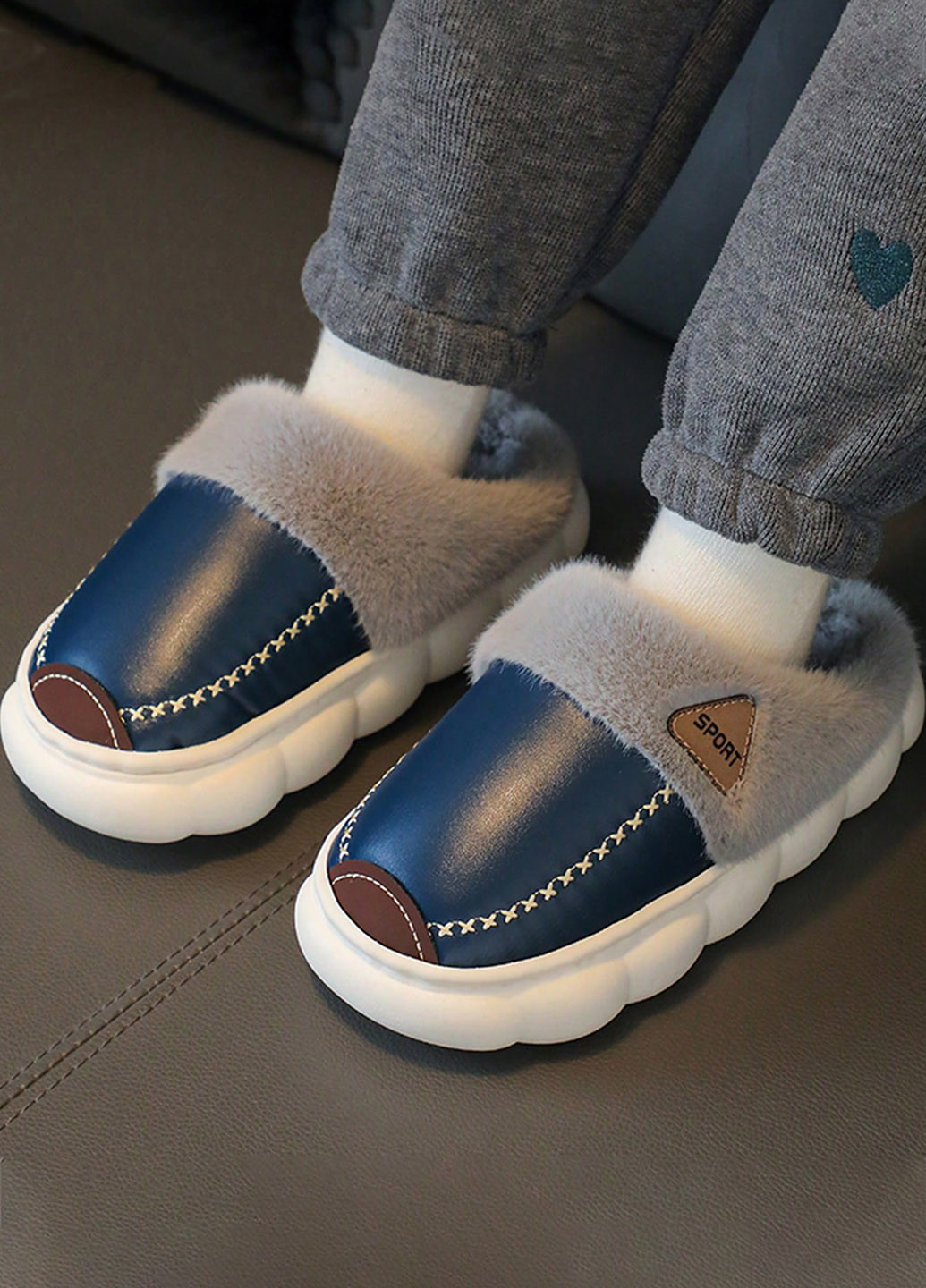 Темно-синие тапочки SHEIN