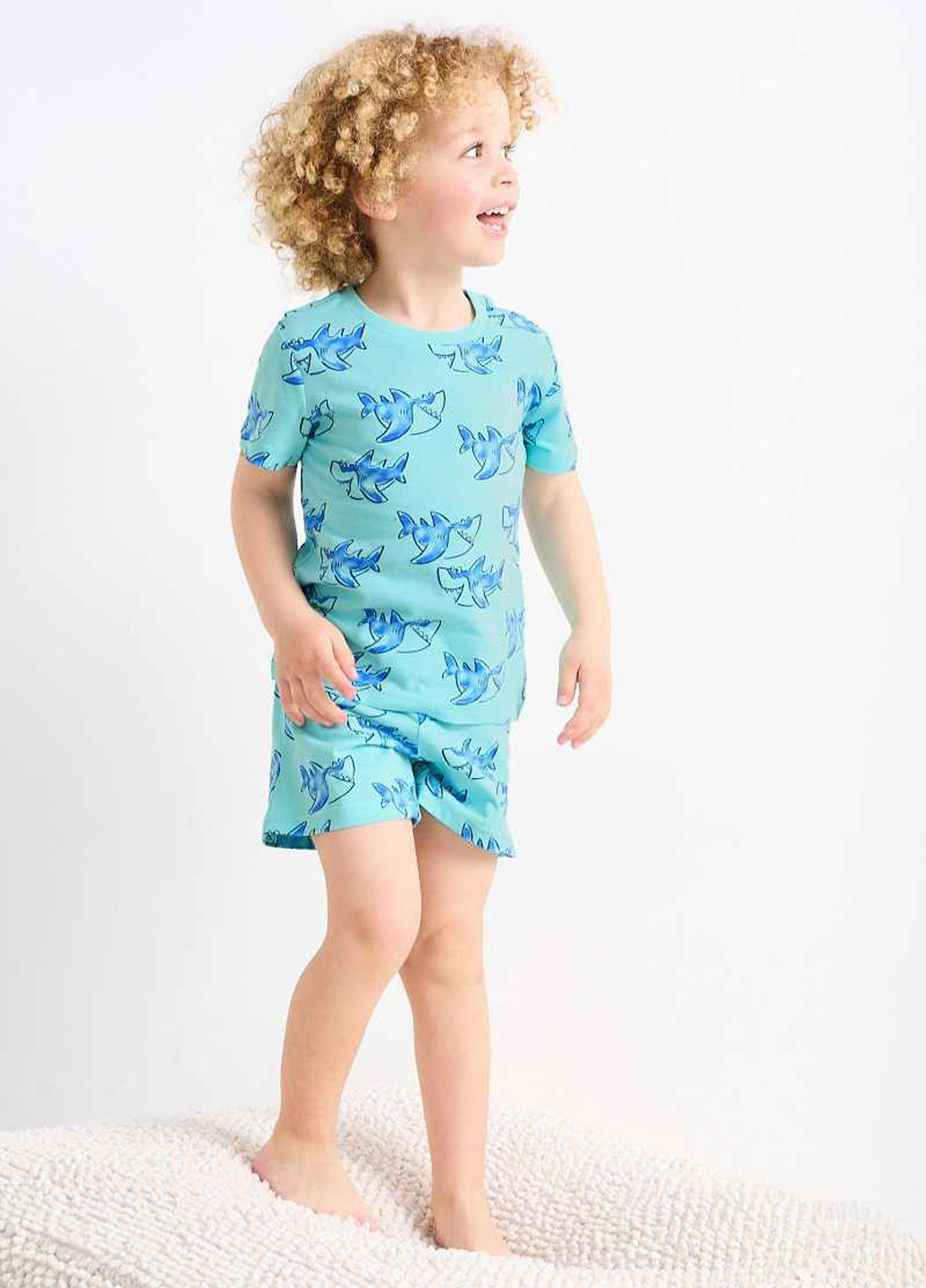 Блакитна демісезонна футболка C&A