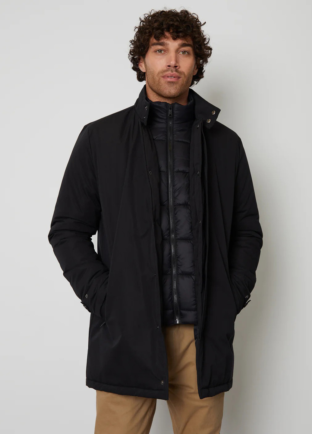 Чорна демісезонна куртка Threadbare