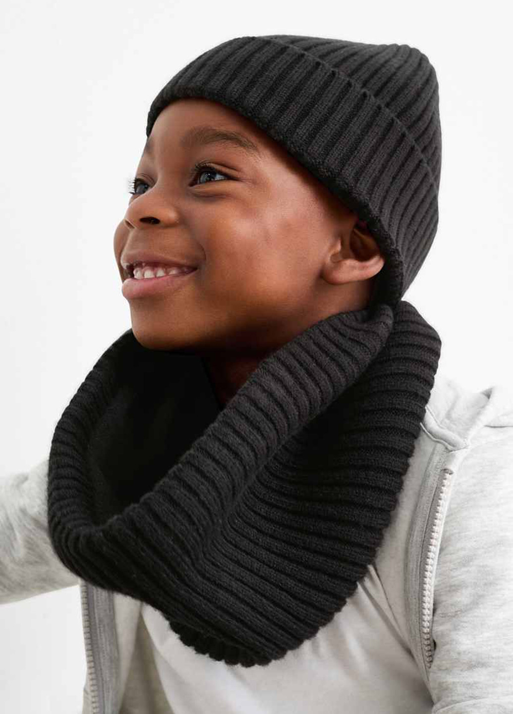 Комплект (шапка, шарф-снуд) C&A (367616957)