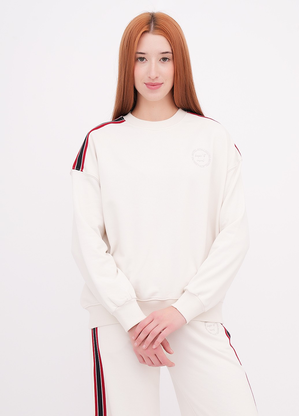 Молочный свитшот EQUILIBRI однотонный лампасы, вышивка (355383113)