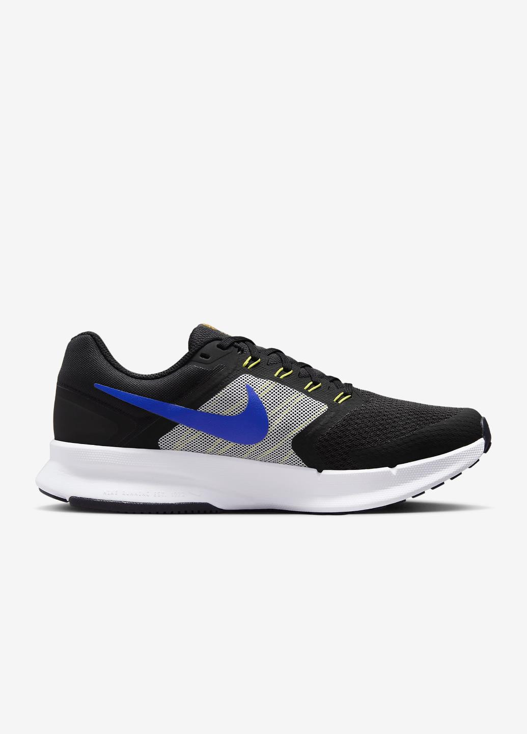 Цветные демисезонные кроссовки dr2695-006 Nike Run Swift 3