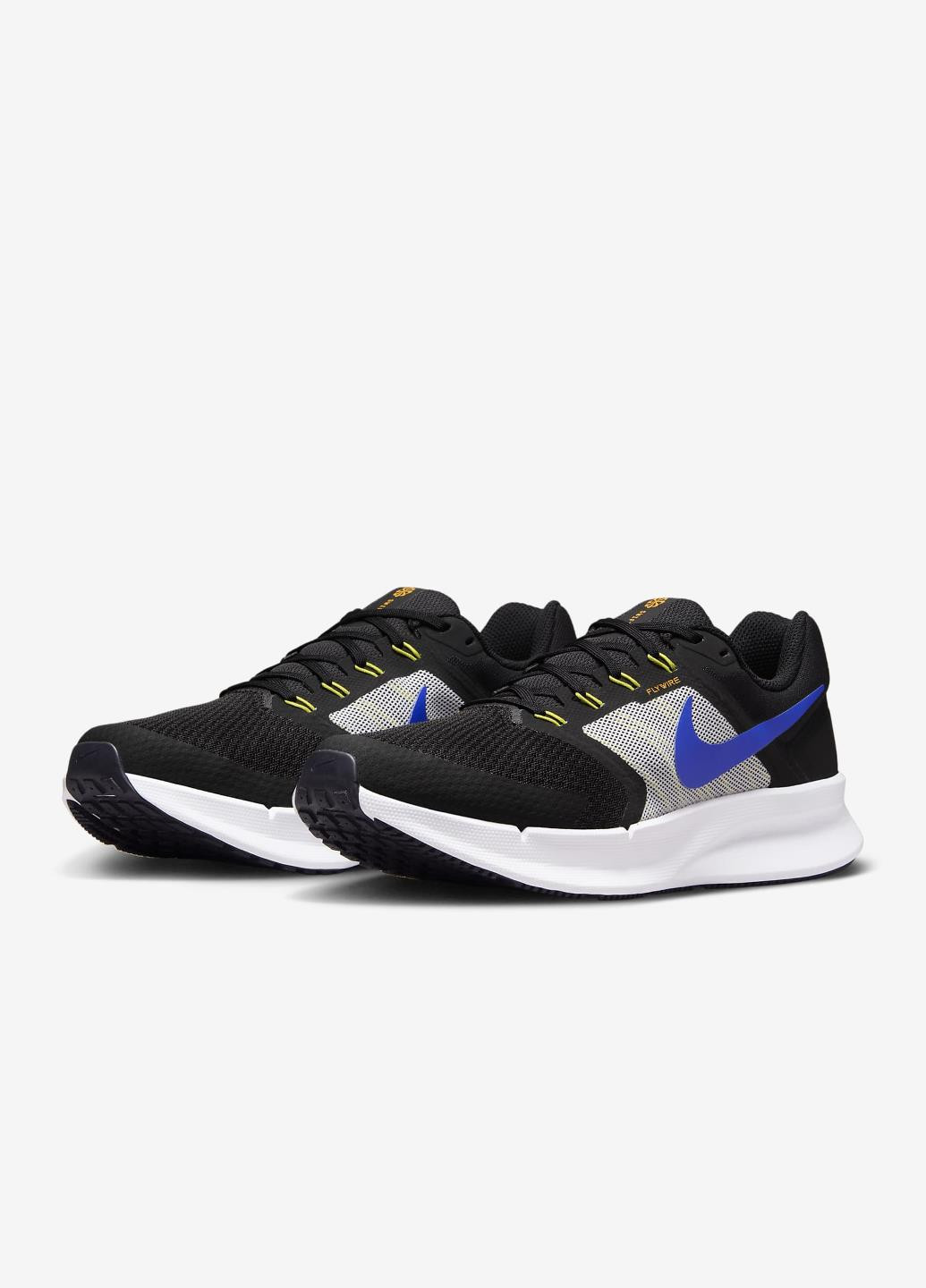 Цветные демисезонные кроссовки dr2695-006 Nike Run Swift 3