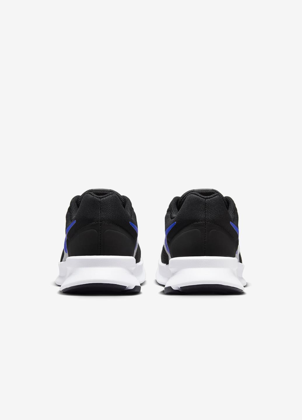 Цветные демисезонные кроссовки dr2695-006 Nike Run Swift 3