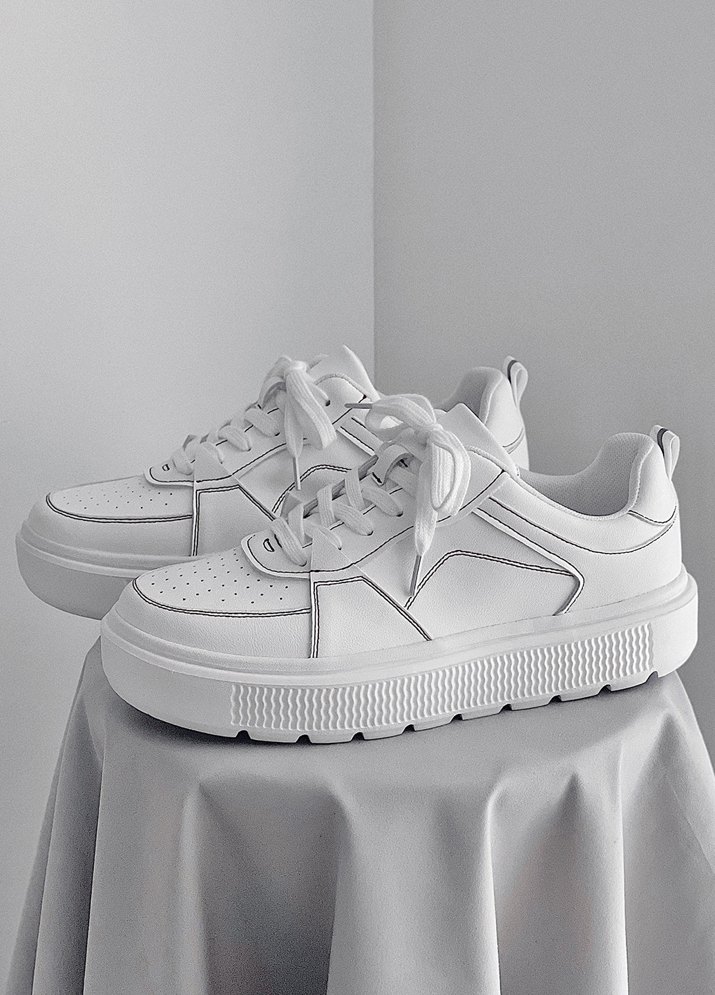 Кроссовки SHEIN белые демисезоны (341894071)