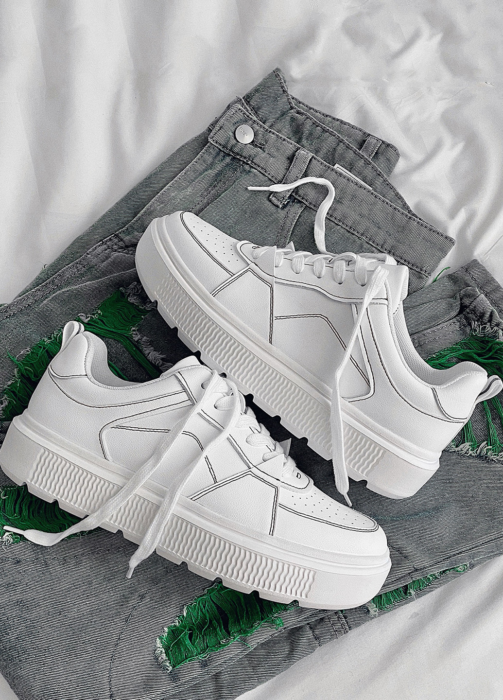 Кроссовки SHEIN белые демисезоны (341894071)