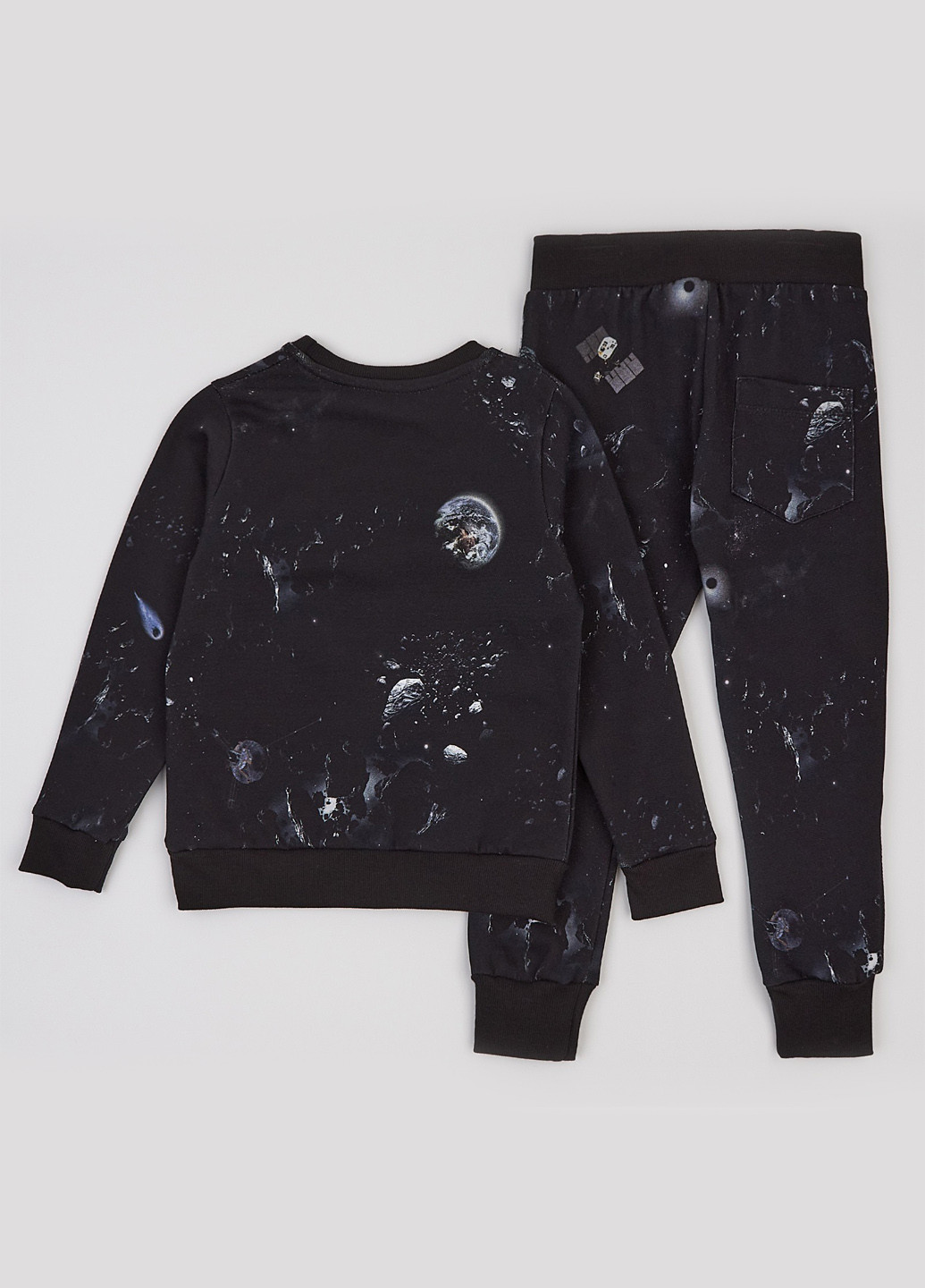 Чорний демісезонний комплект (светр, штани) ArDoMi