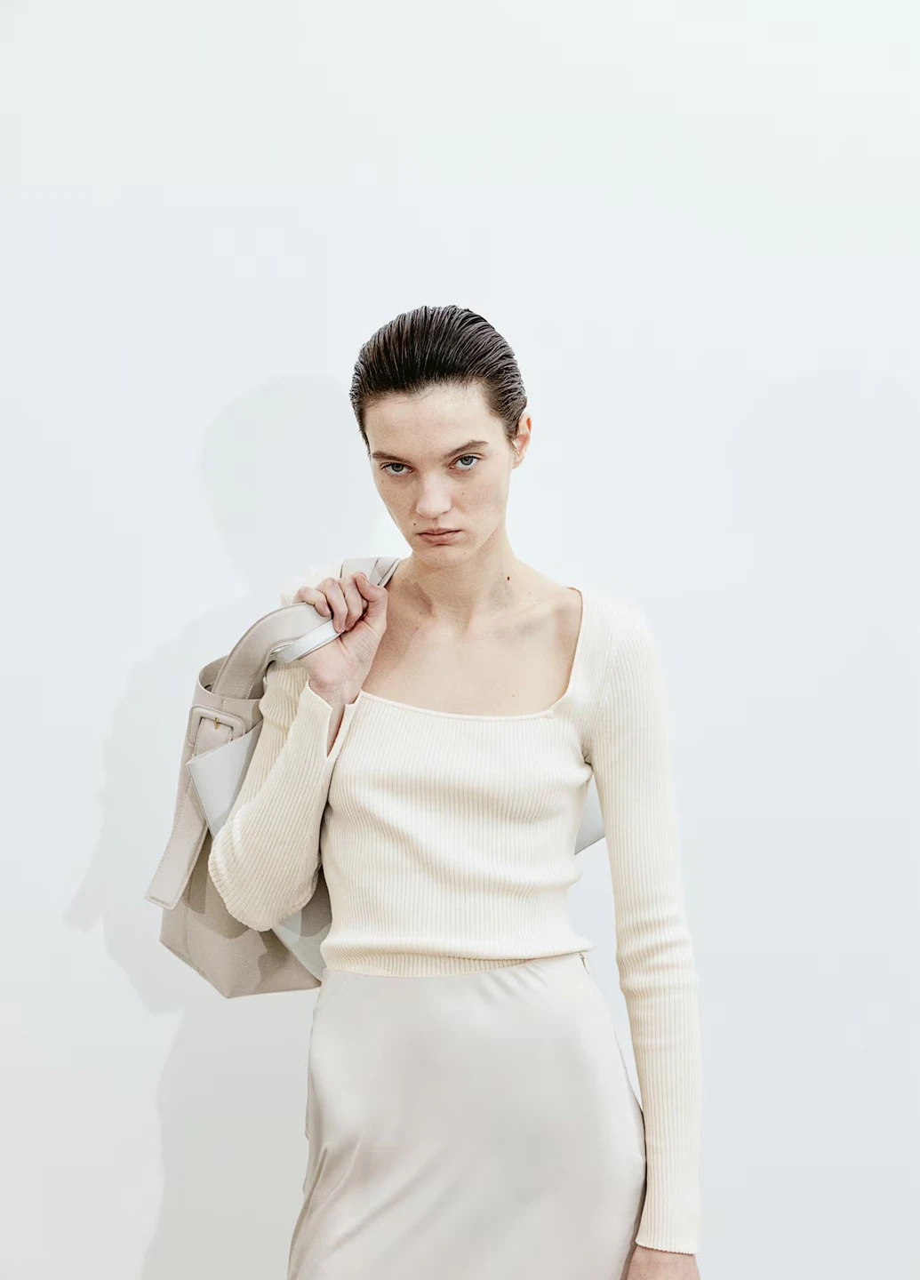 Молочний демісезонний светр H&M