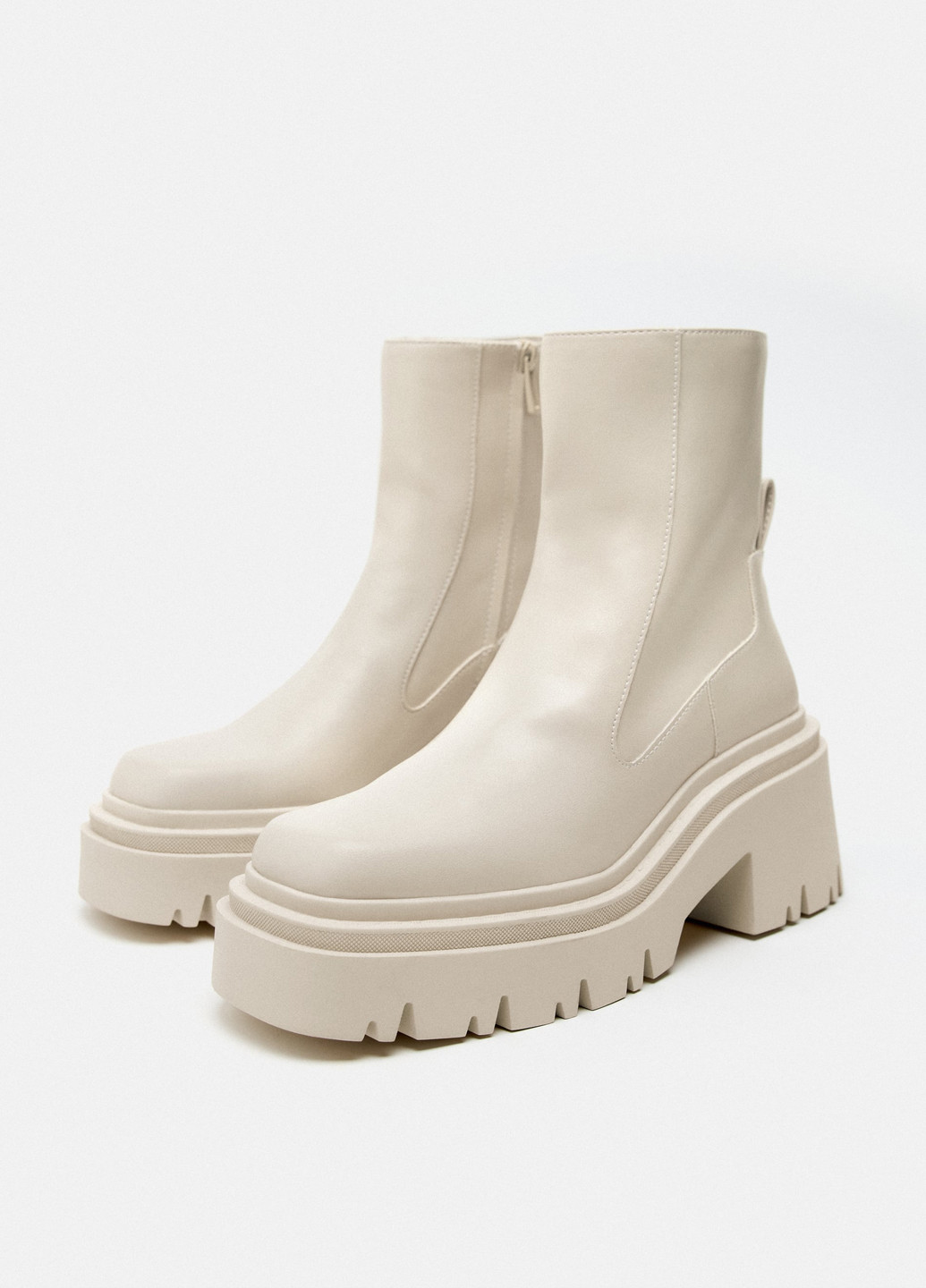 Осенние ботинки челси Zara с белой подошвой из искусственной кожи