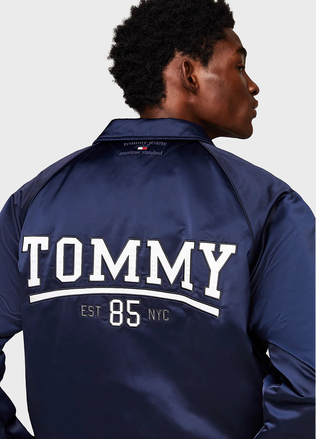 Синя демісезонна вітровка Tommy Jeans