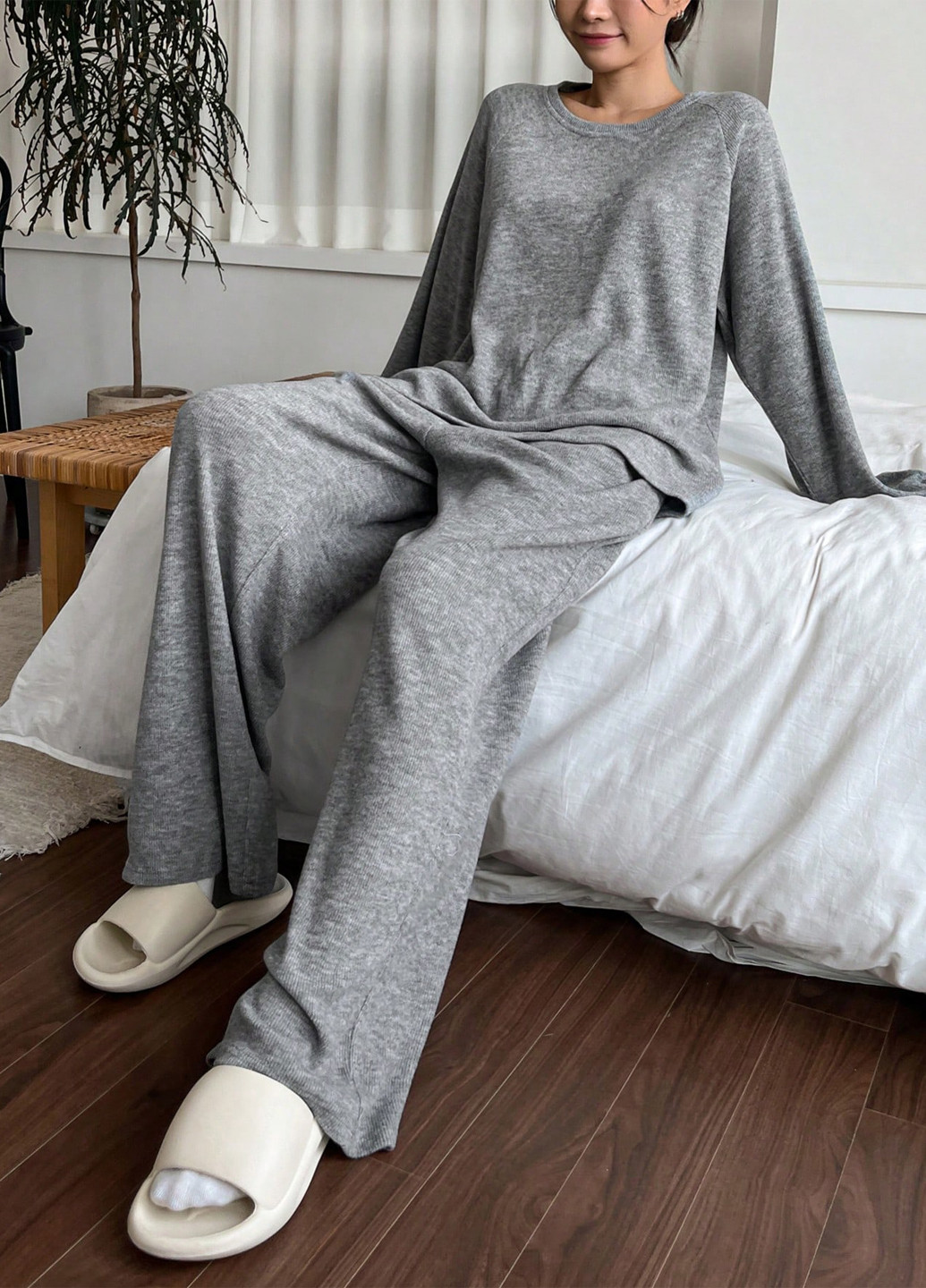 Серая всесезон пижама (лонгслив, брюки) лонгслив + брюки SHEIN