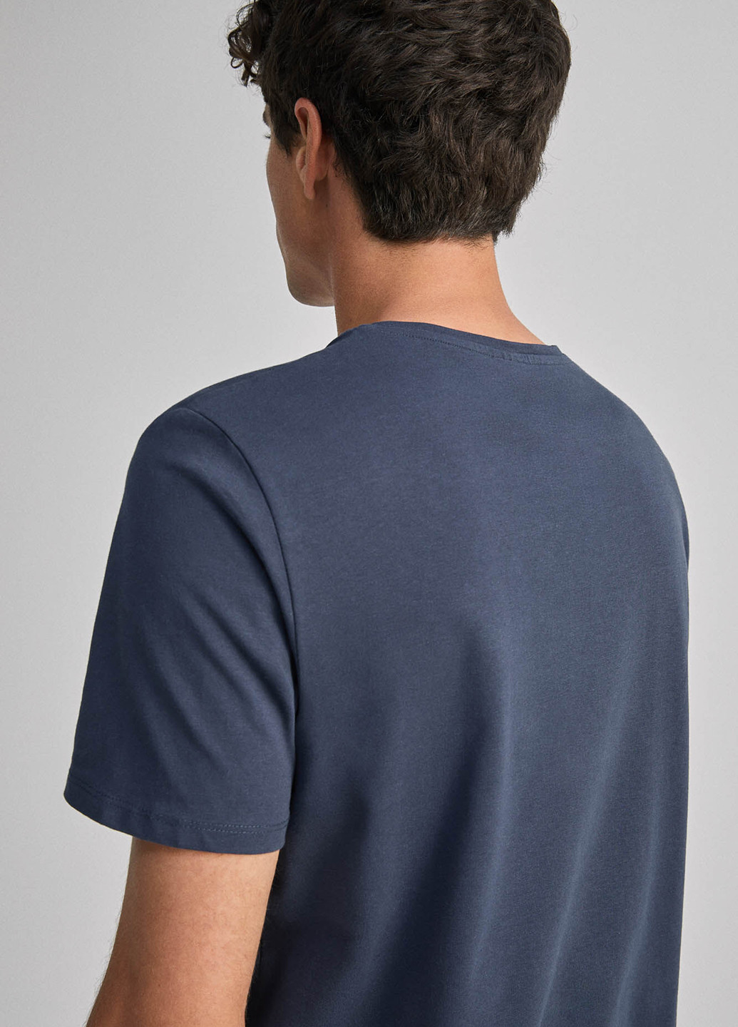 Темно-синяя летняя футболка Springfield