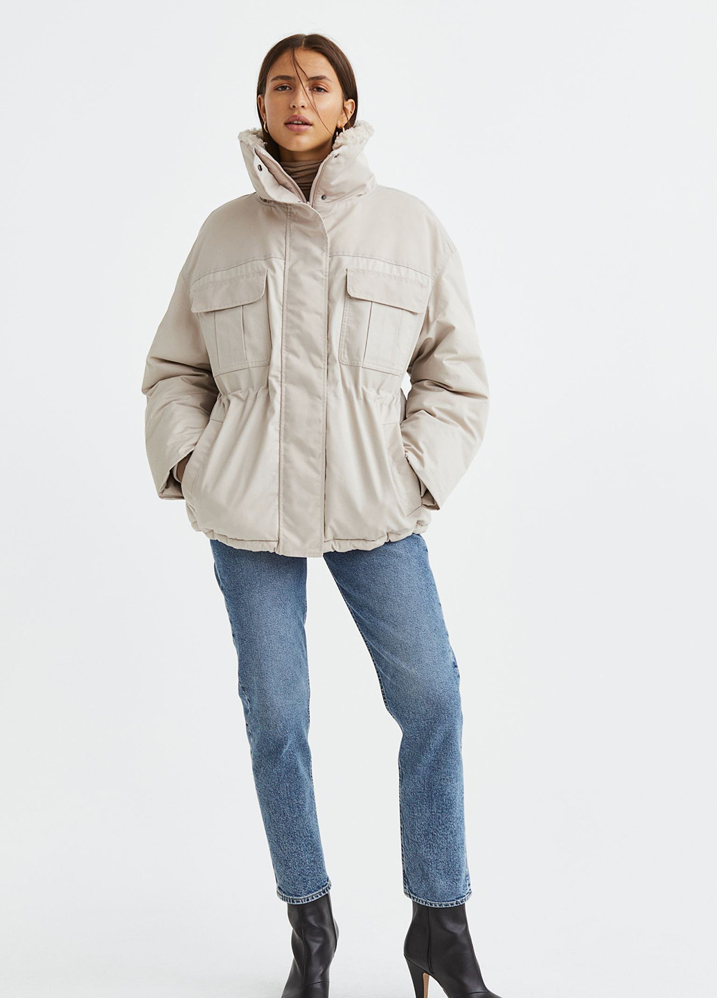 Светло-серая демисезонная куртка вільного крою H&M