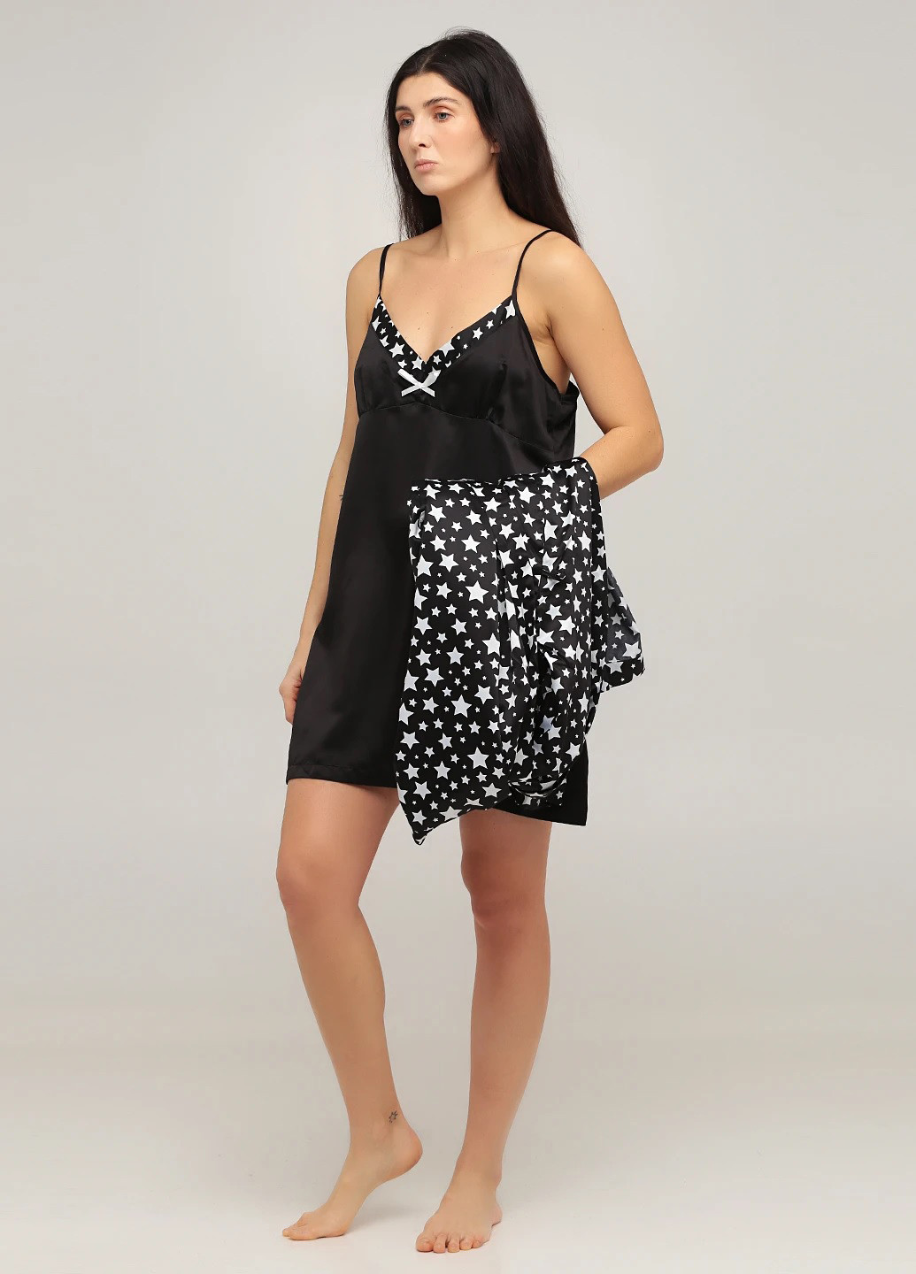 Чорно-білий демісезонний комплект (нічна сорочка, халат) Studio