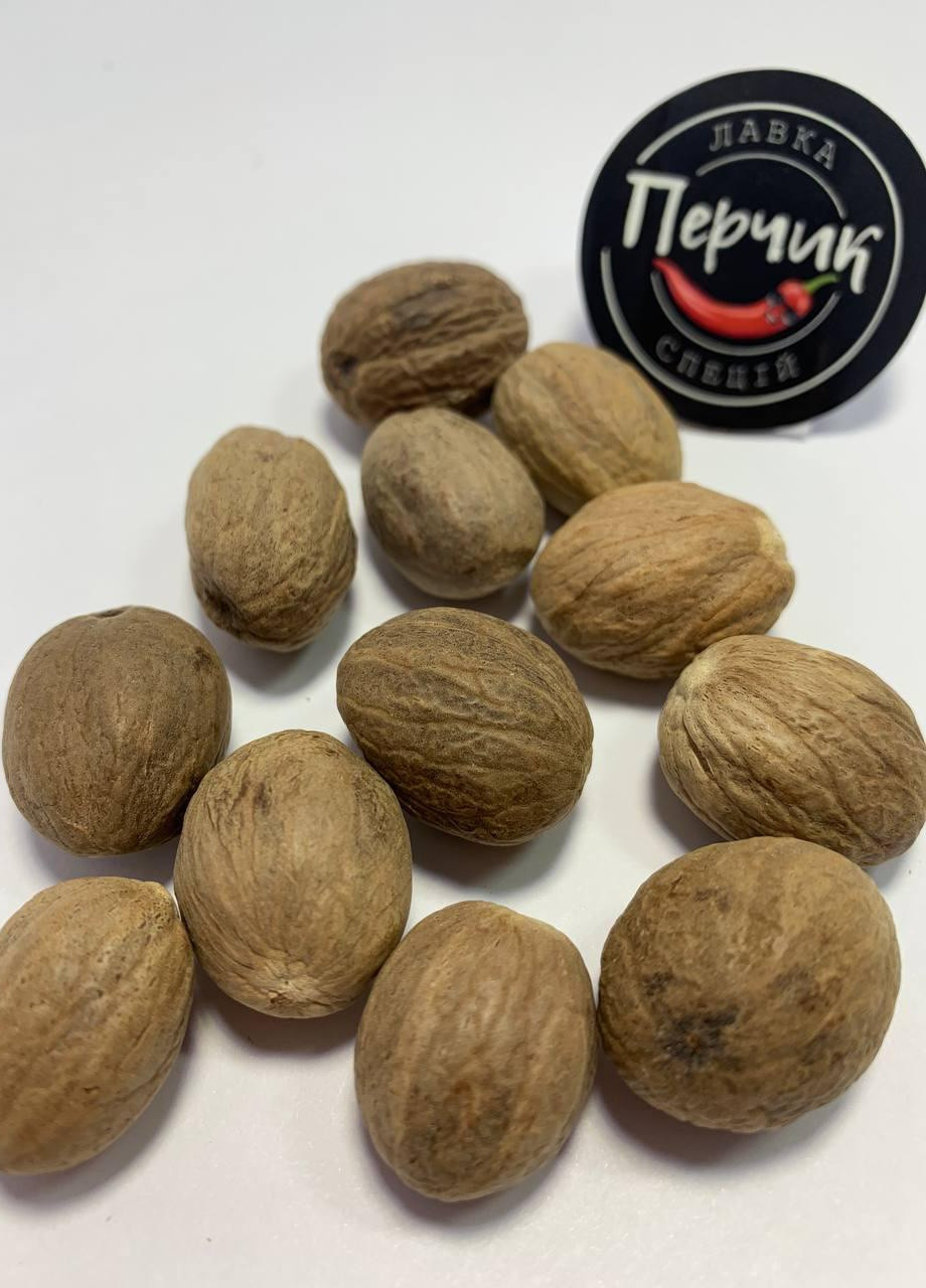 Мускатний горіх цілий 100 грам No Brand (251407752)