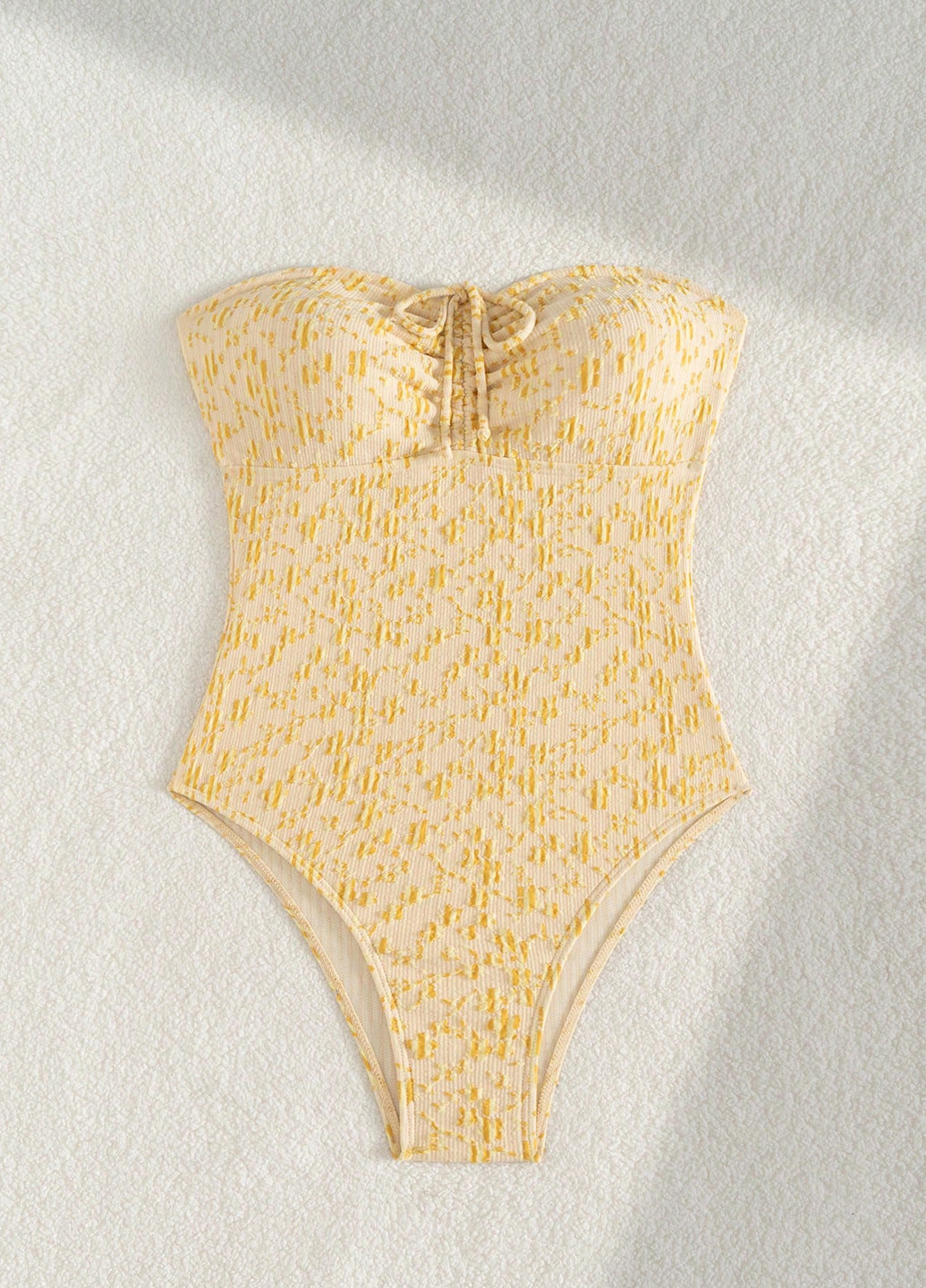 Желтый летний купальник слитный SHEIN