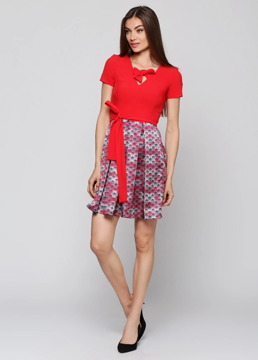 Красное кэжуал платье колокол Exclusive с абстрактным узором