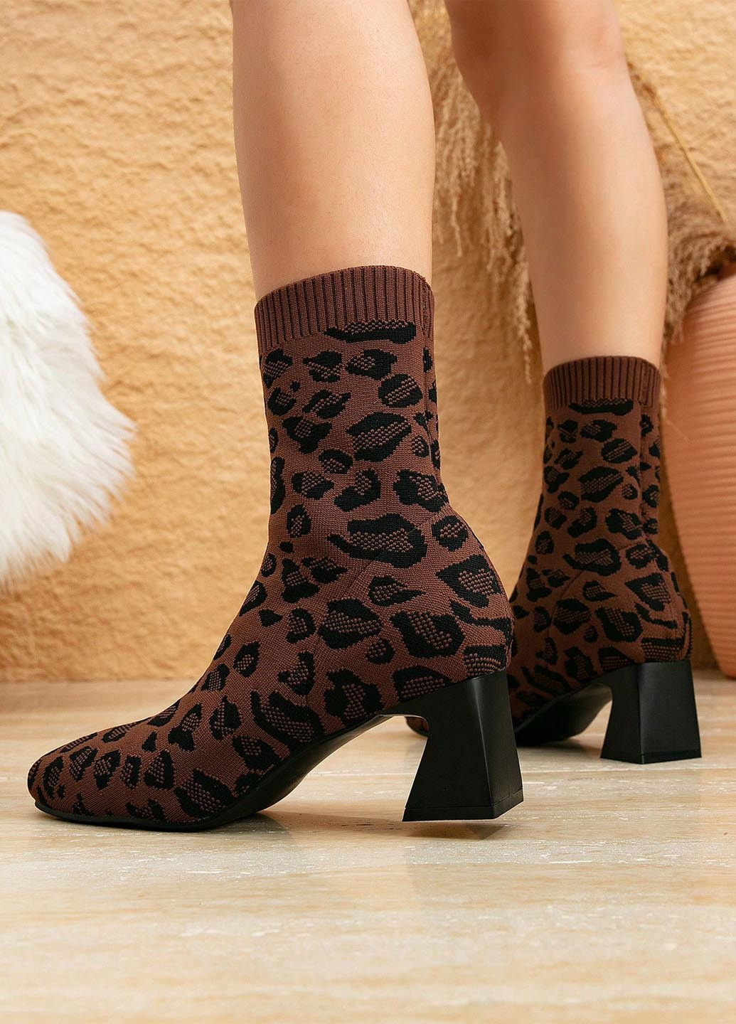 Коричневі демісезонна ботильйони SHEIN