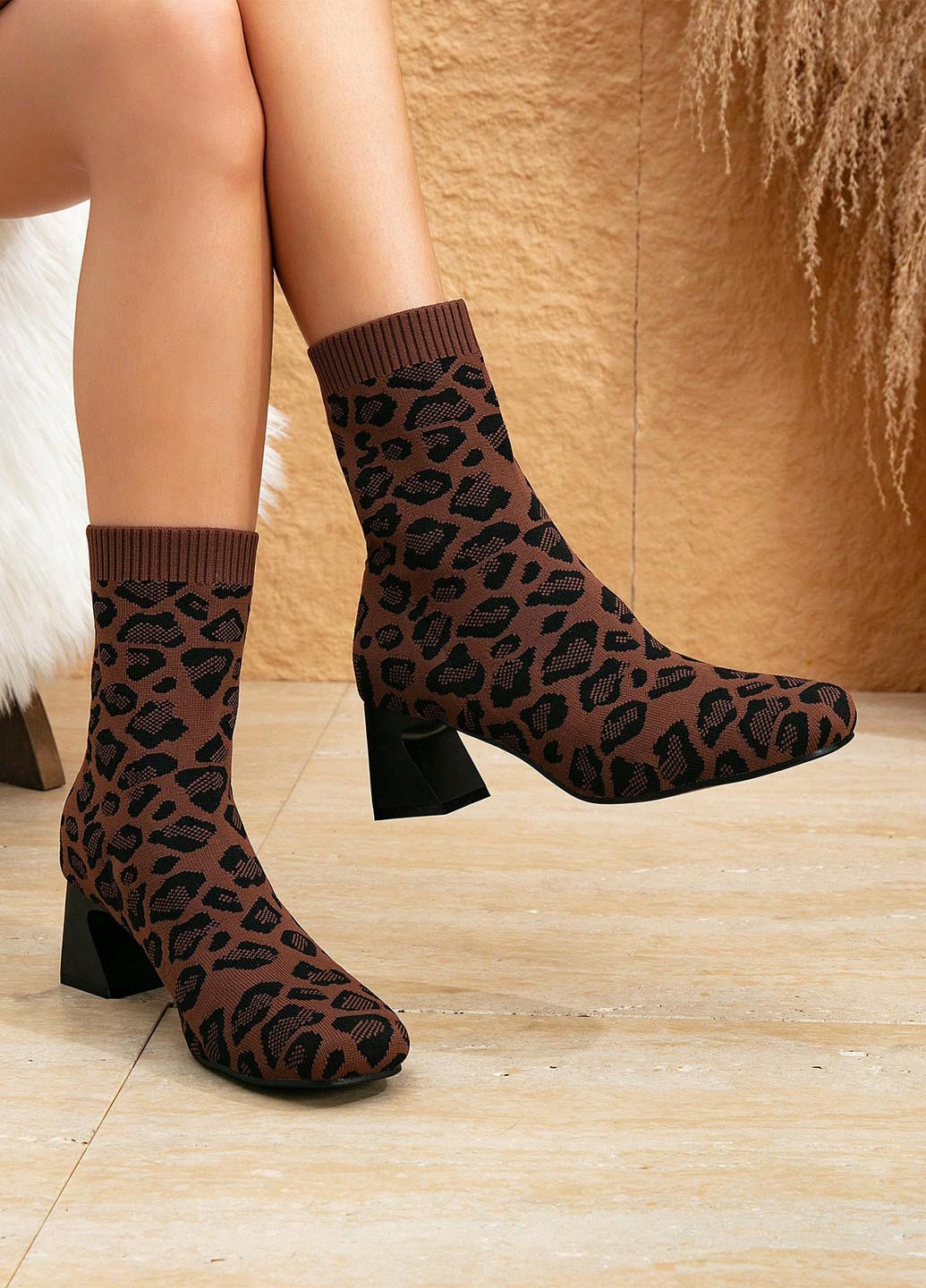 Коричневі демісезонна ботильйони SHEIN