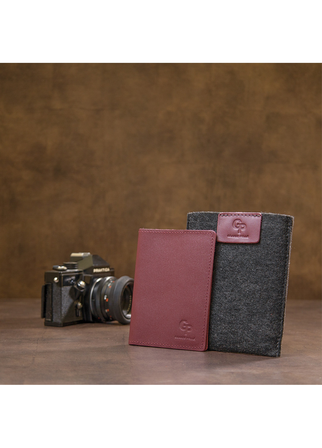 Кожаная обложка для документов 10х13,5х0,5 см Grande Pelle (252415135)