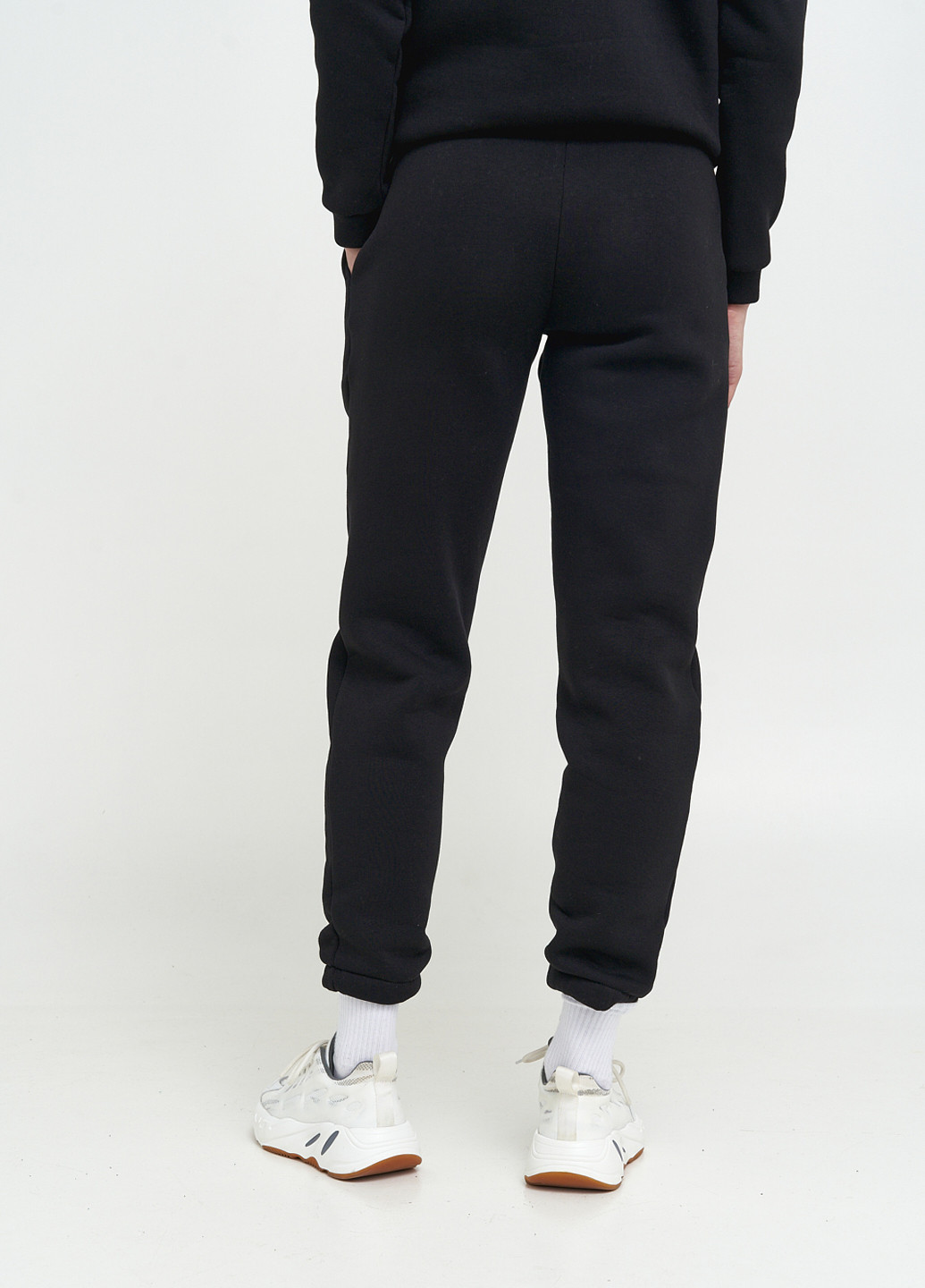Спортиві брюки-джогери жіночі з начосом KASTA design джогери однотонні чорні спортивні поліестер, трикотаж, фліс