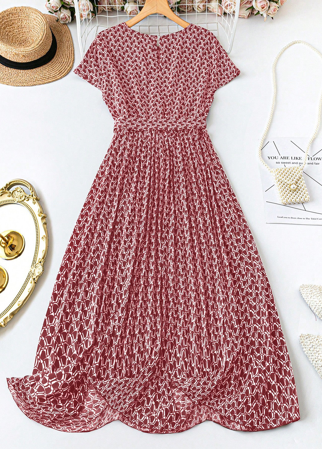 Бордовое праздничный, кэжуал платье платье-футболка, а-силуэт SHEIN с рисунком