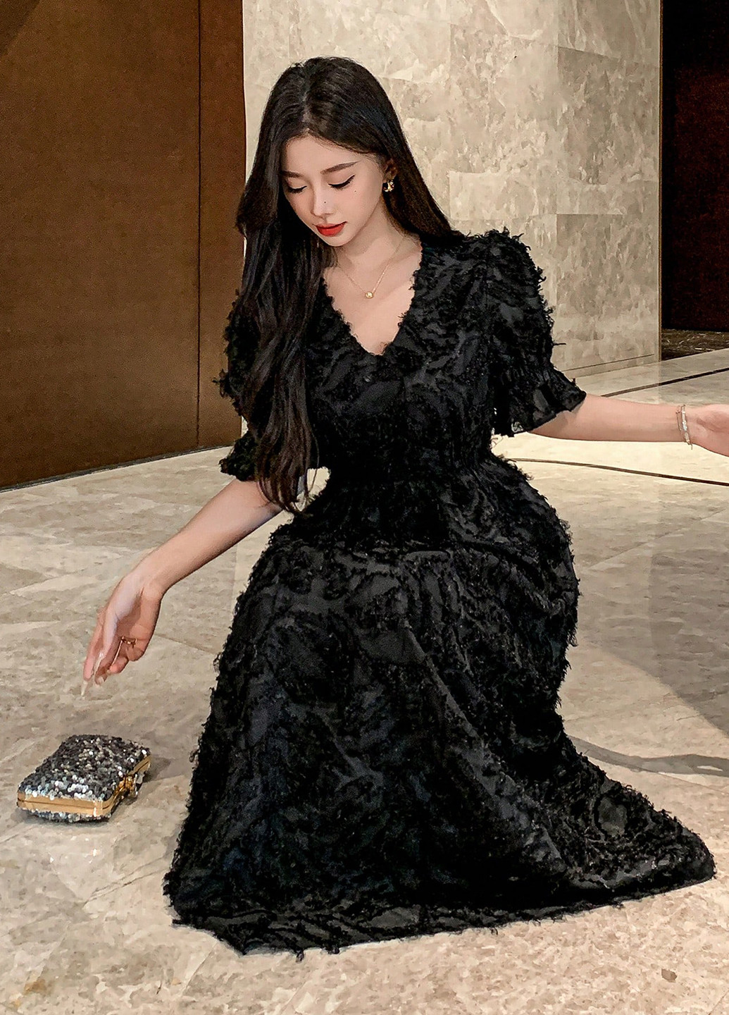 Чорна вечірня сукня кльош SHEIN однотонна