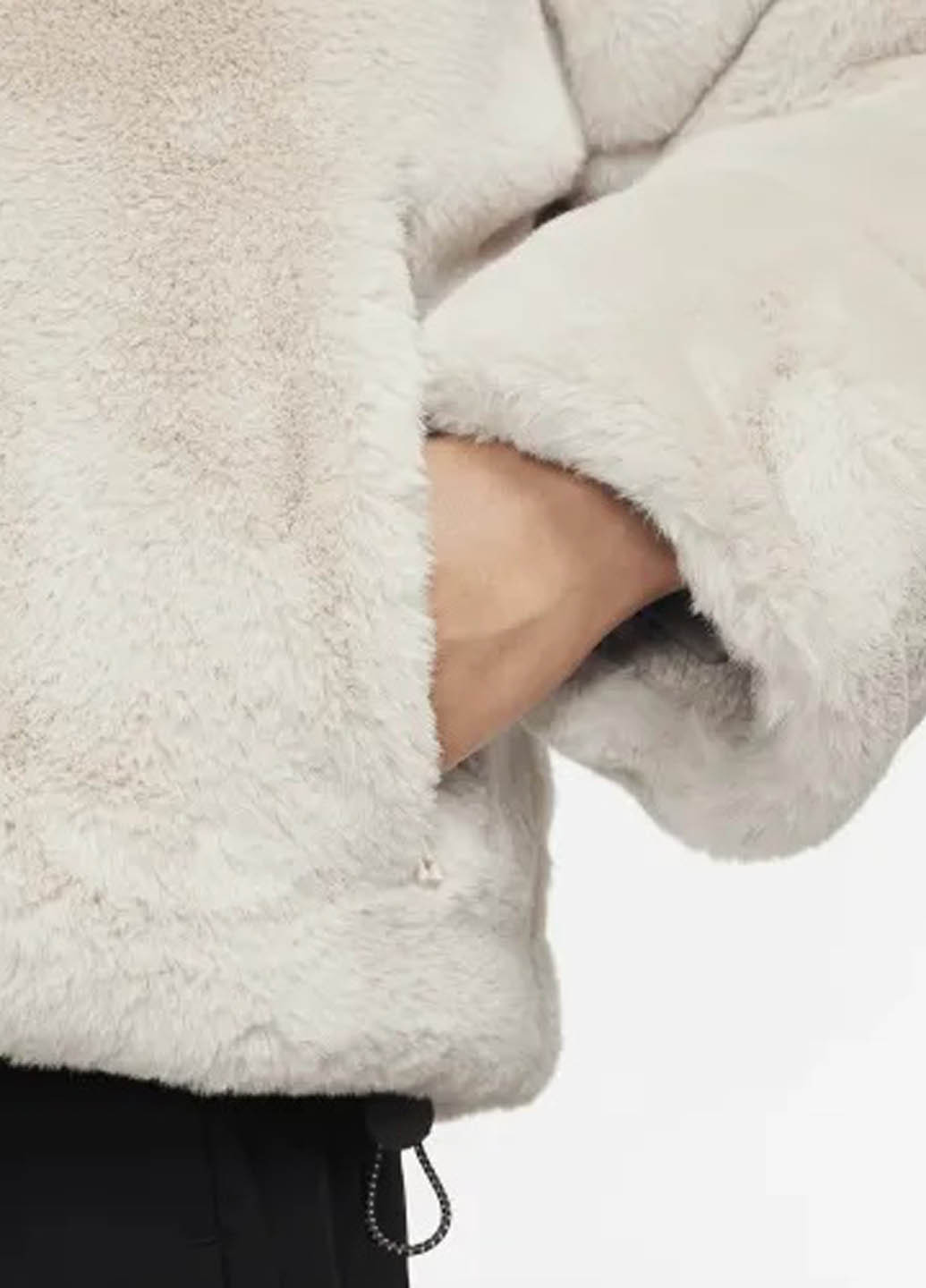 Світло-бежева зимня куртка Nike