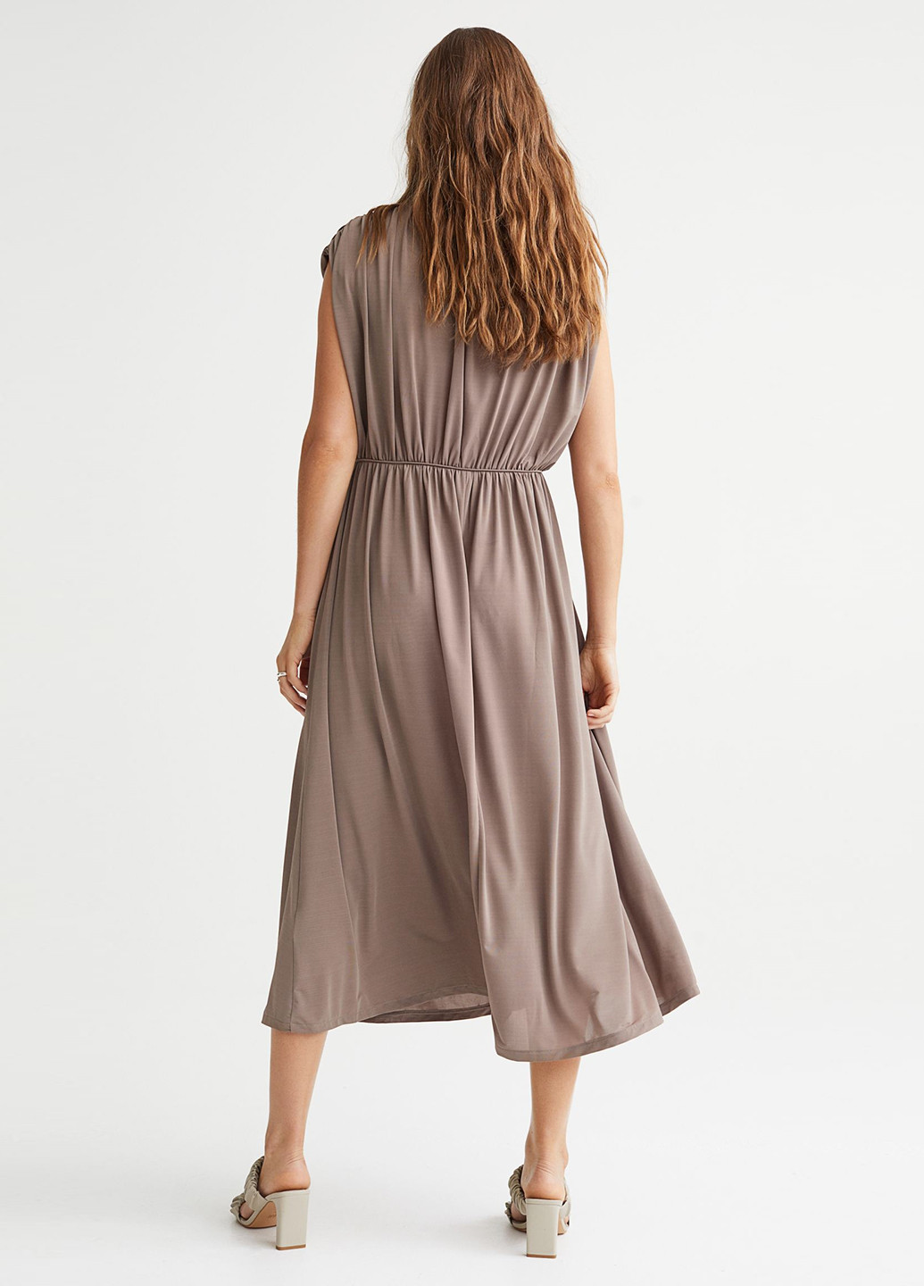 Кавова коктейльна сукня кльош H&M однотонна