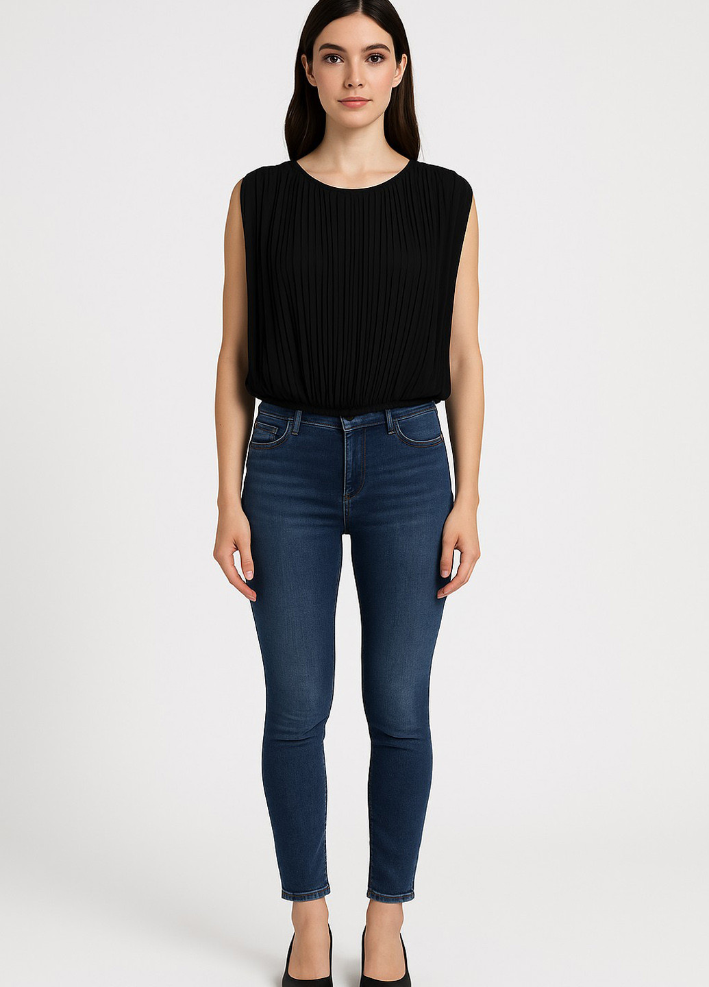 Чорна блуза Sassofono