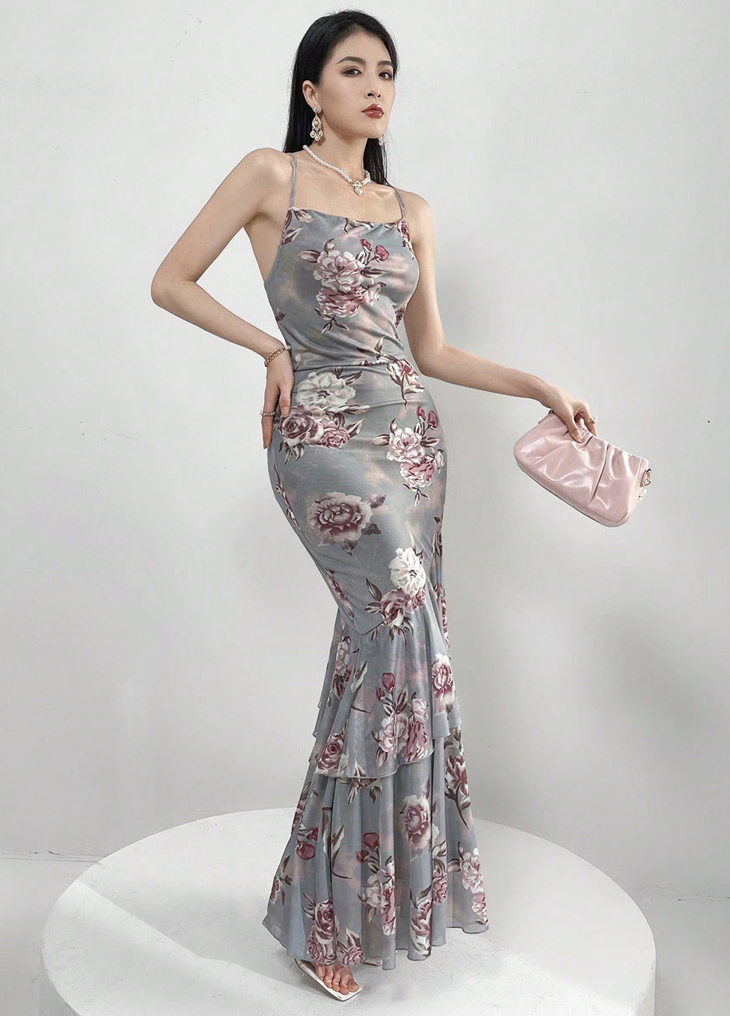 Сіра кежуал сукня годе, з відкритою спиною SHEIN з квітковим принтом