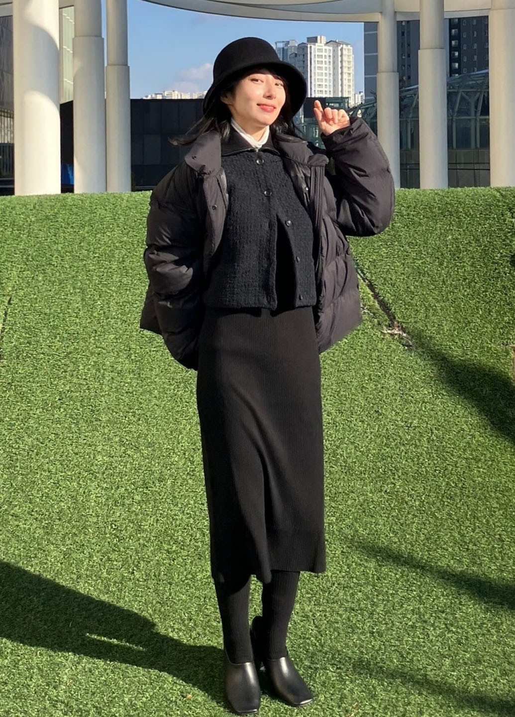 Черное кэжуал платье платье-водолазка Uniqlo однотонное