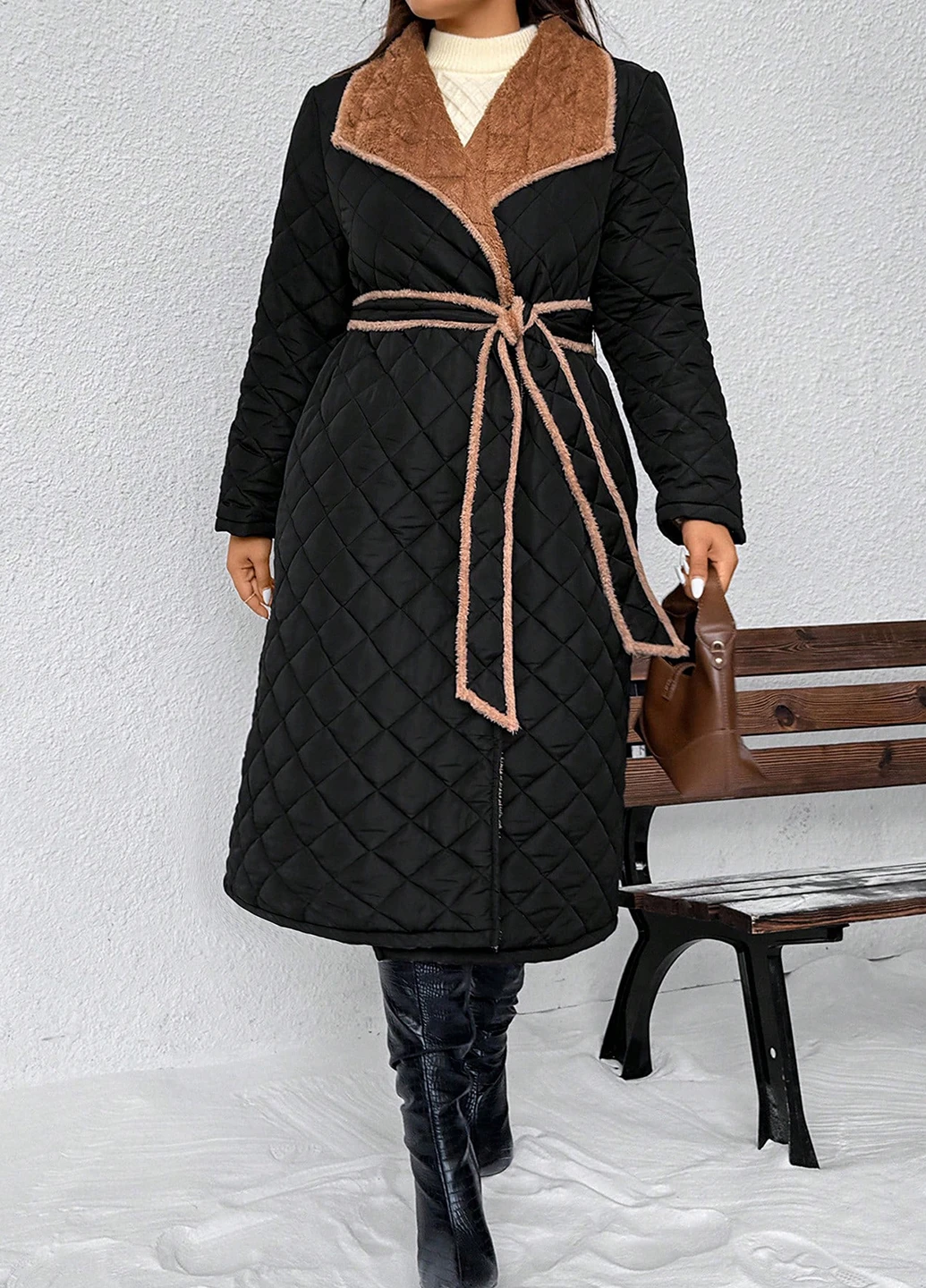 Чорна зимня куртка SHEIN