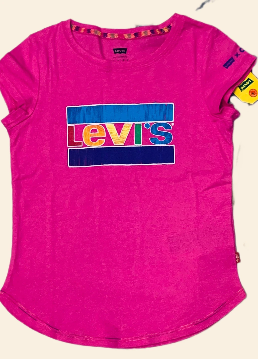 Рожева футболка Levi's