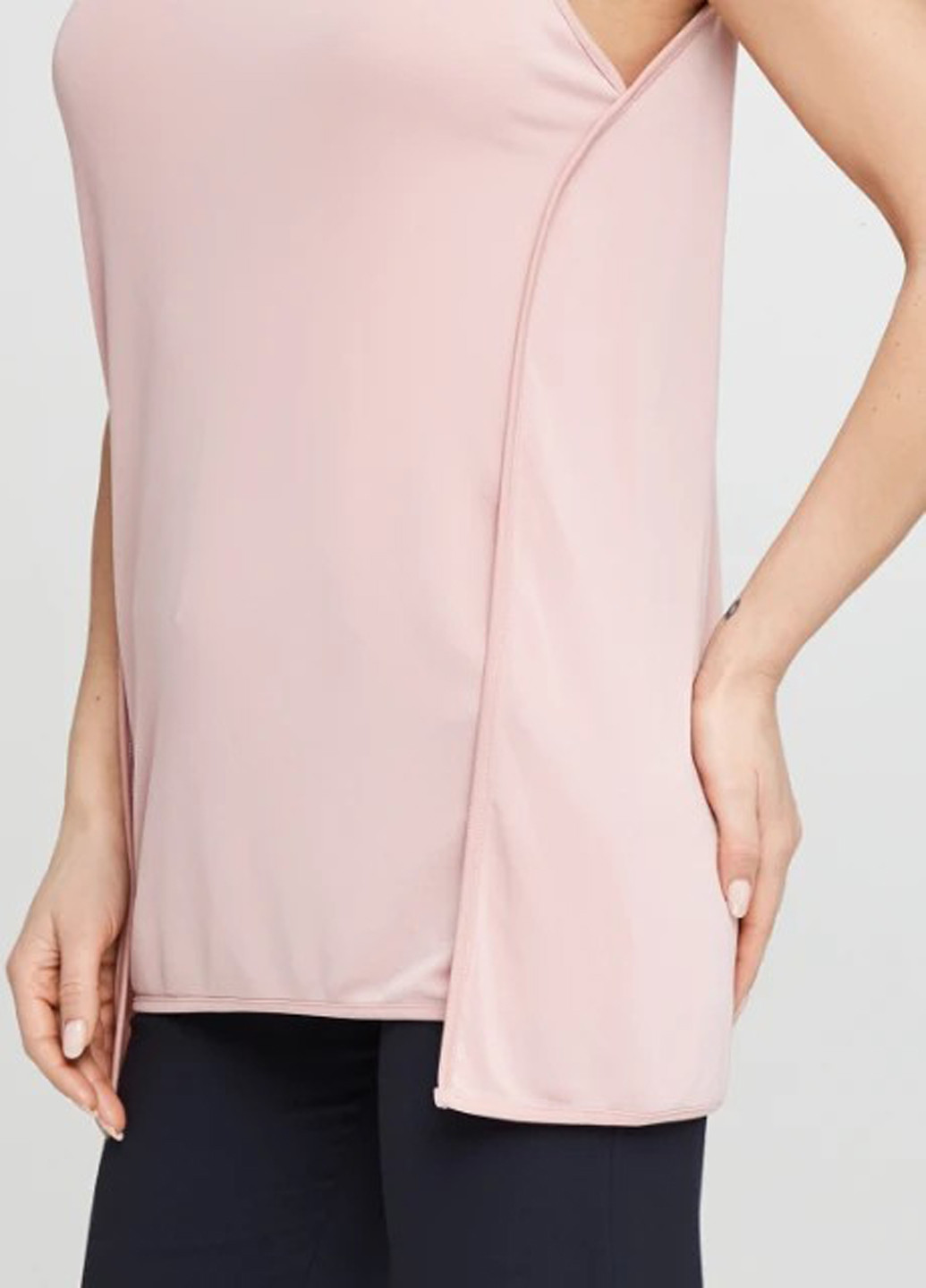 Розовая блуза DKNY